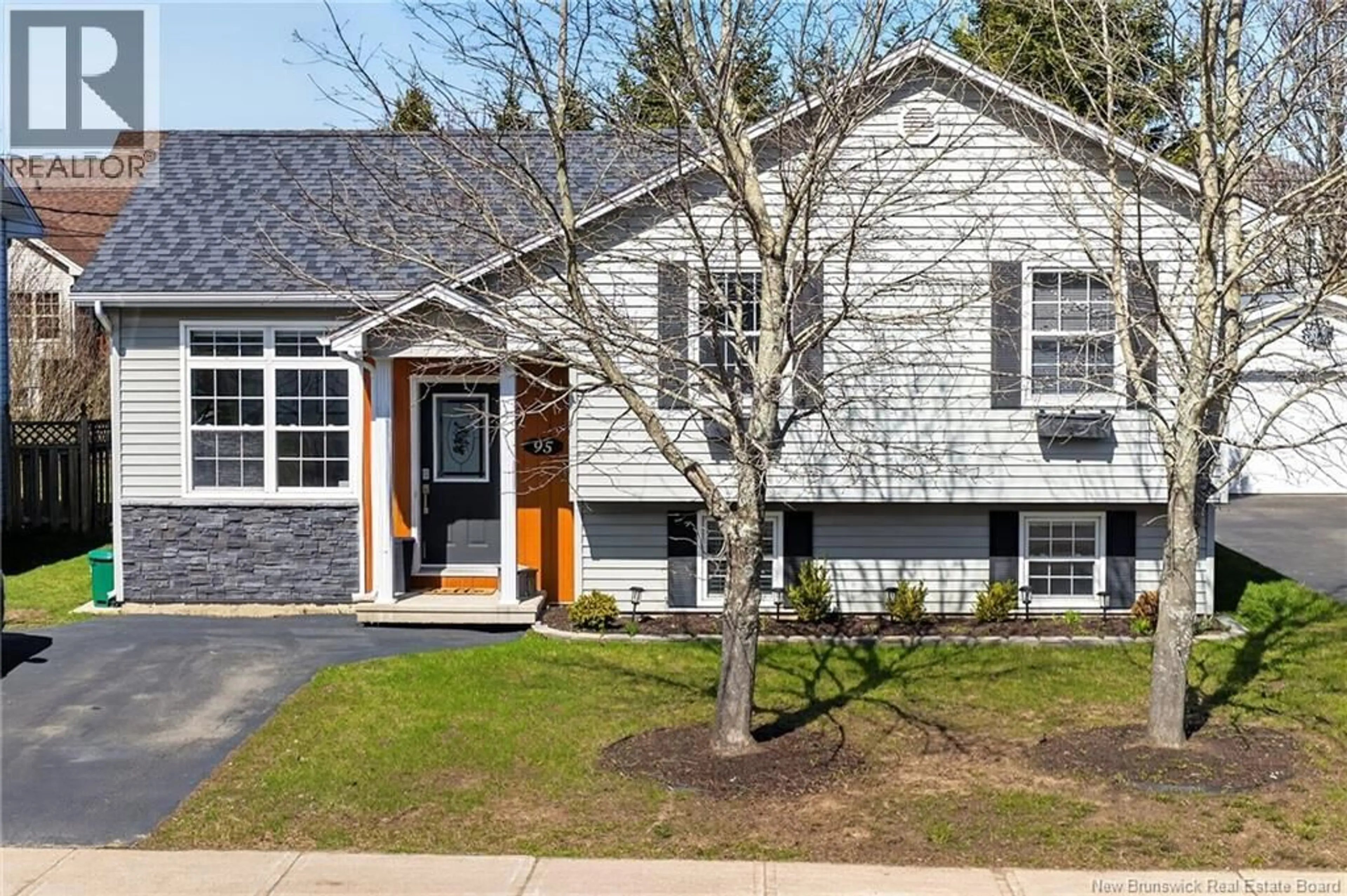 Home with vinyl exterior material, street for 95 RENNICK ROAD, Moncton New Brunswick E1G7Y6