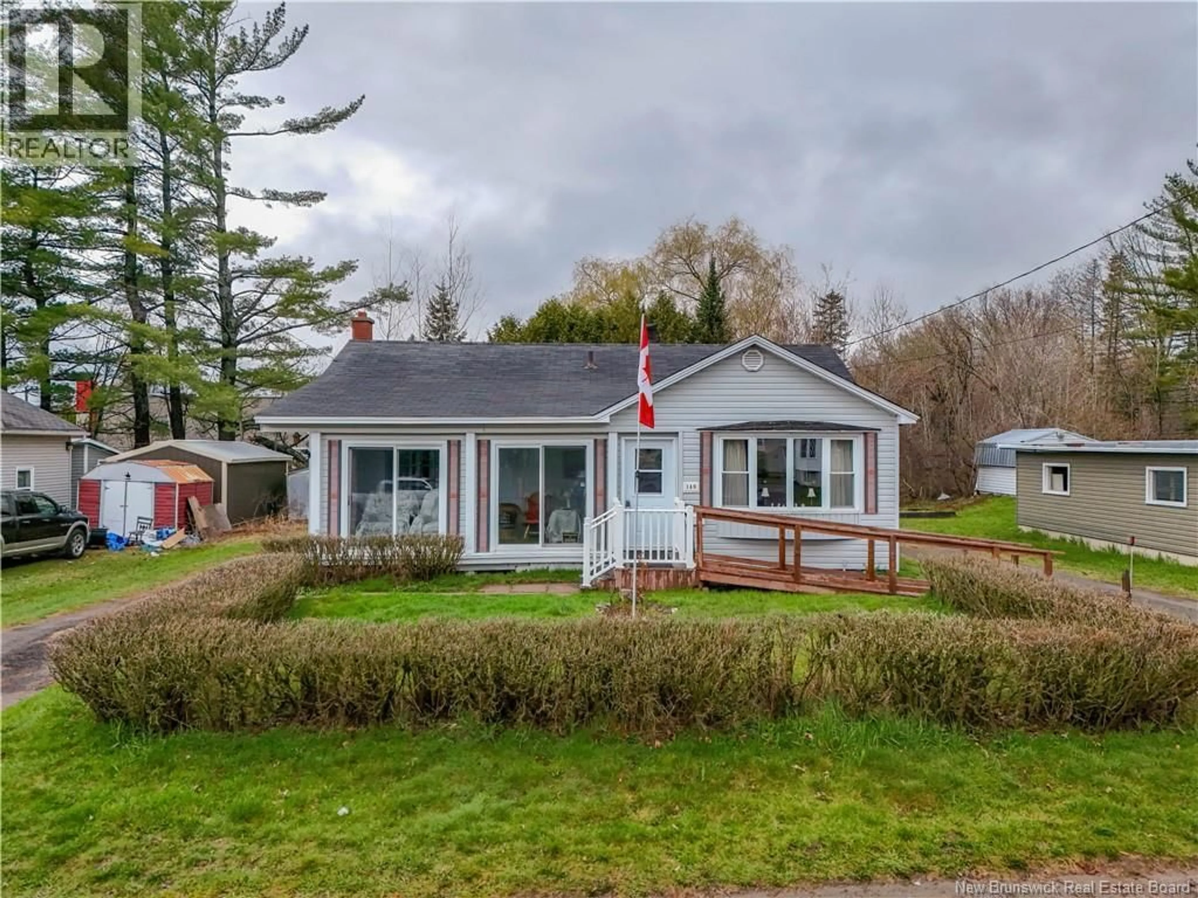 A pic from outside/outdoor area/front of a property/back of a property/a pic from drone, street for 149 LYNN STREET, Fredericton New Brunswick E3A2L2