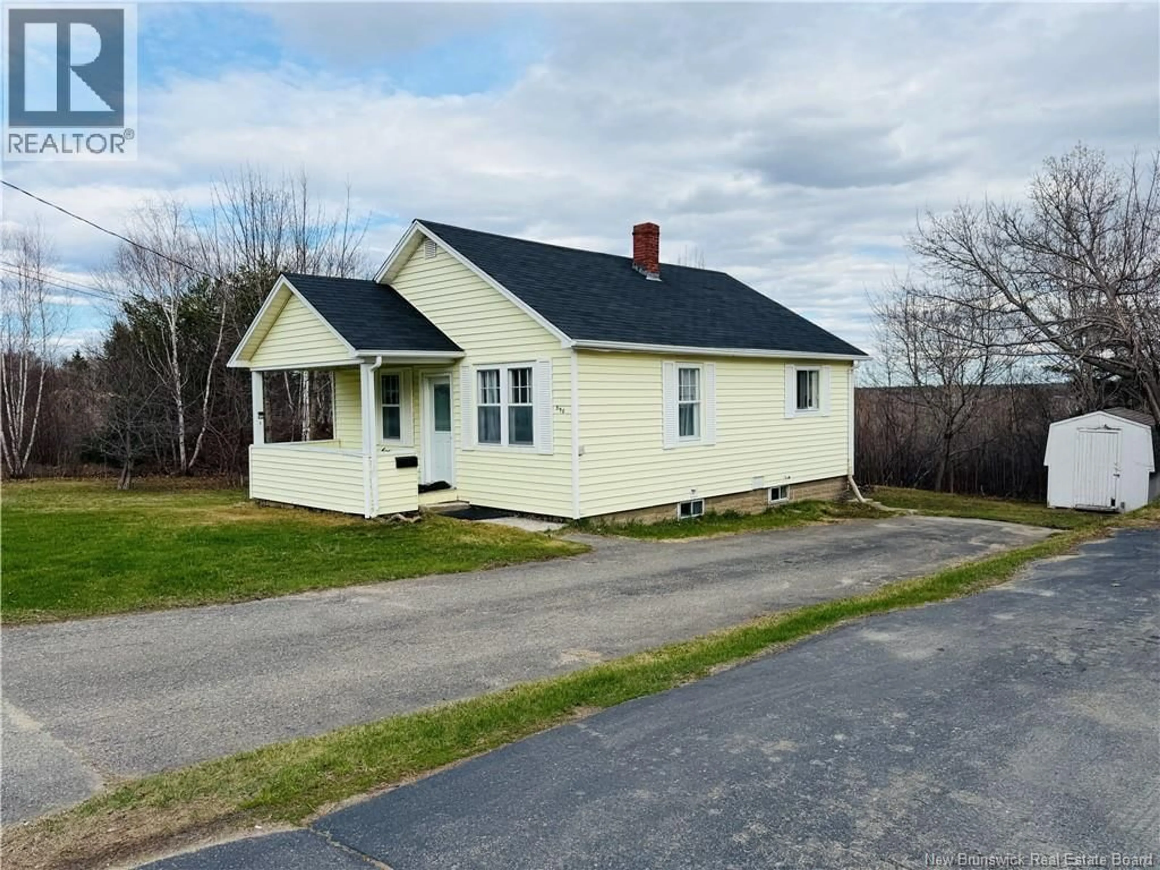 A pic from outside/outdoor area/front of a property/back of a property/a pic from drone, street for 590 OLD KING GEORGE HWY, Miramichi New Brunswick E1V1K1