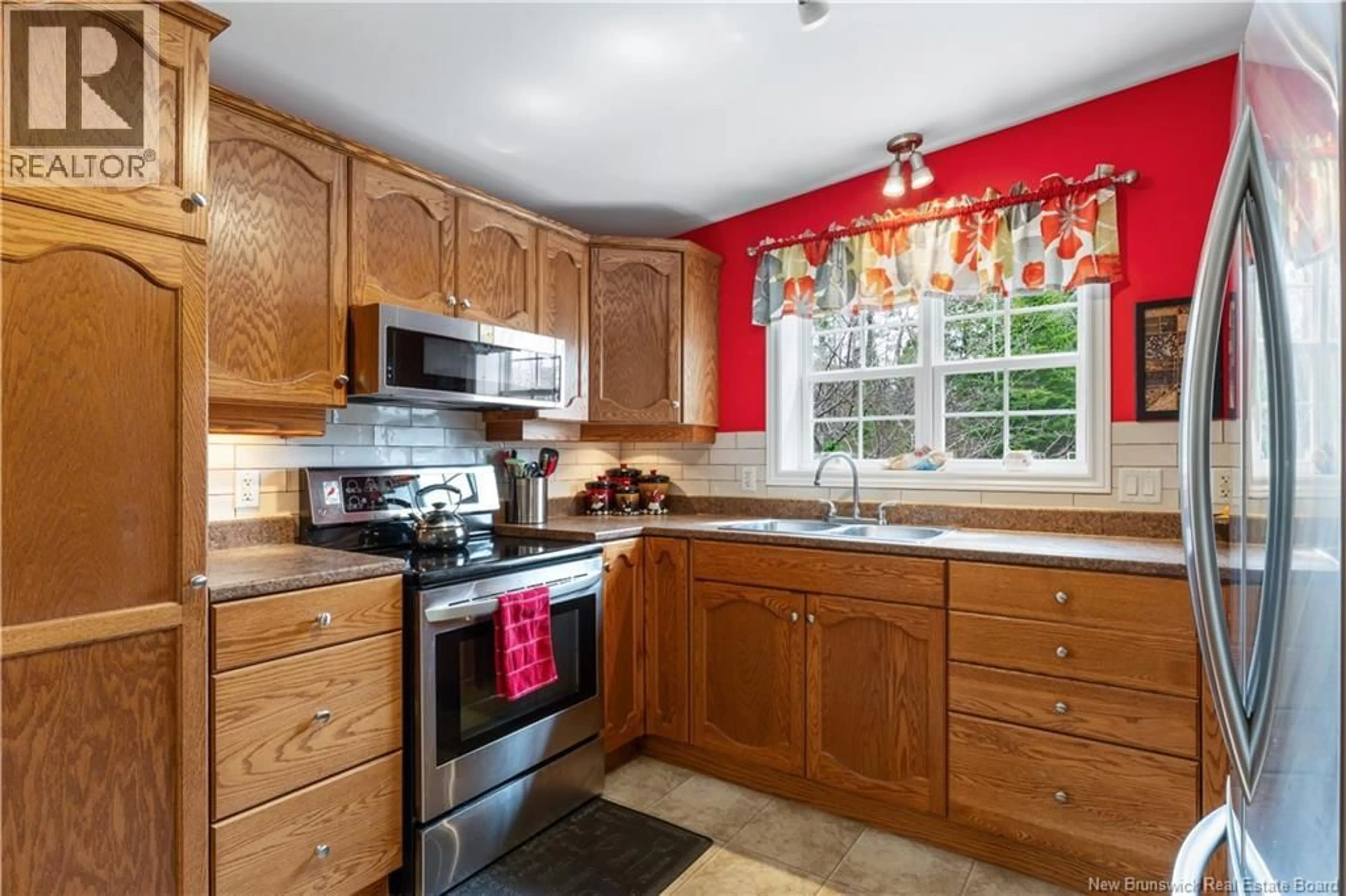 Standard kitchen, unknown for 83 SEQUOIA DRIVE, Moncton New Brunswick E1E0A1