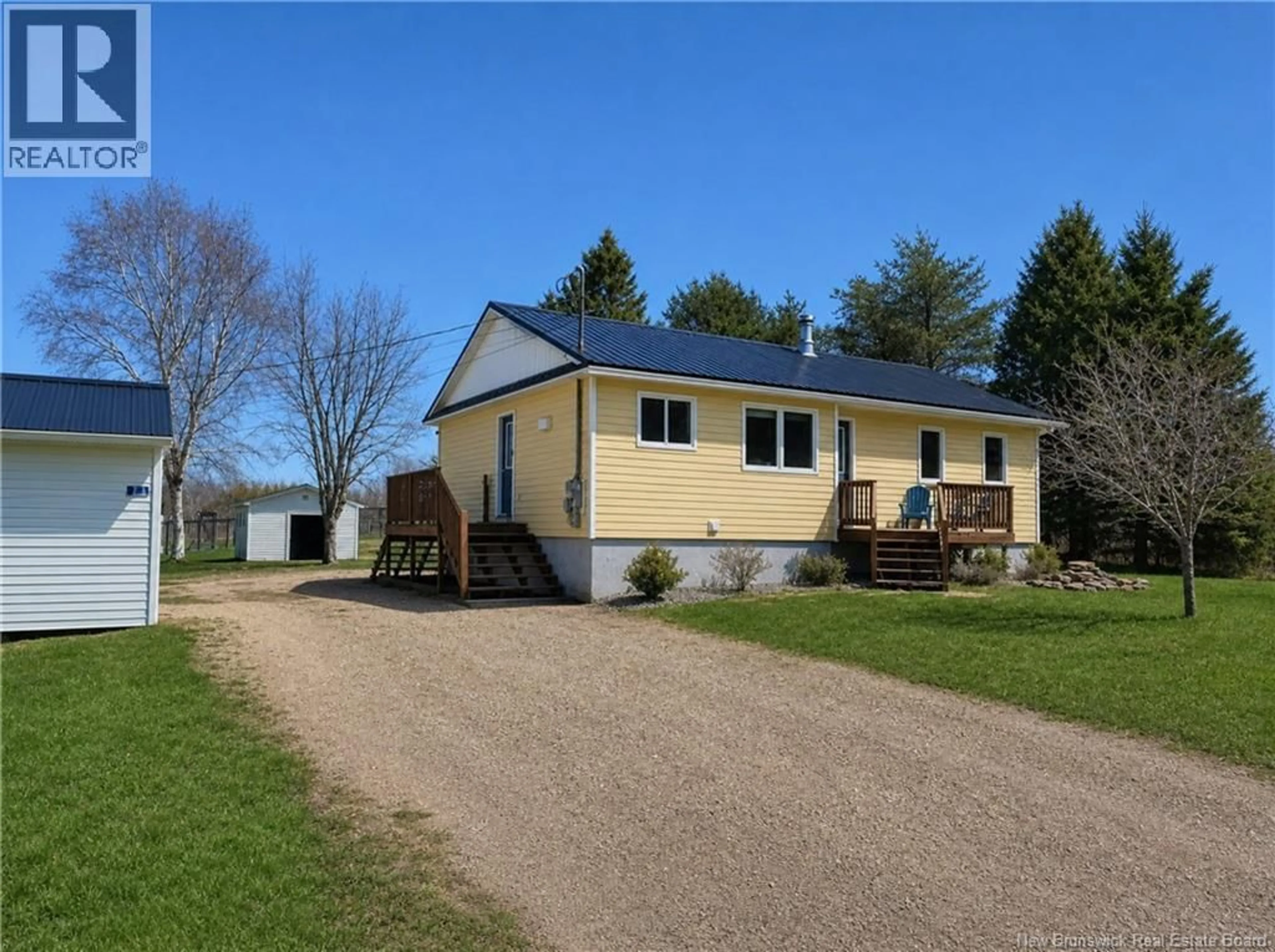 A pic from outside/outdoor area/front of a property/back of a property/a pic from drone, unknown for 75 HESLER DRIVE, Sackville New Brunswick E4L3E7