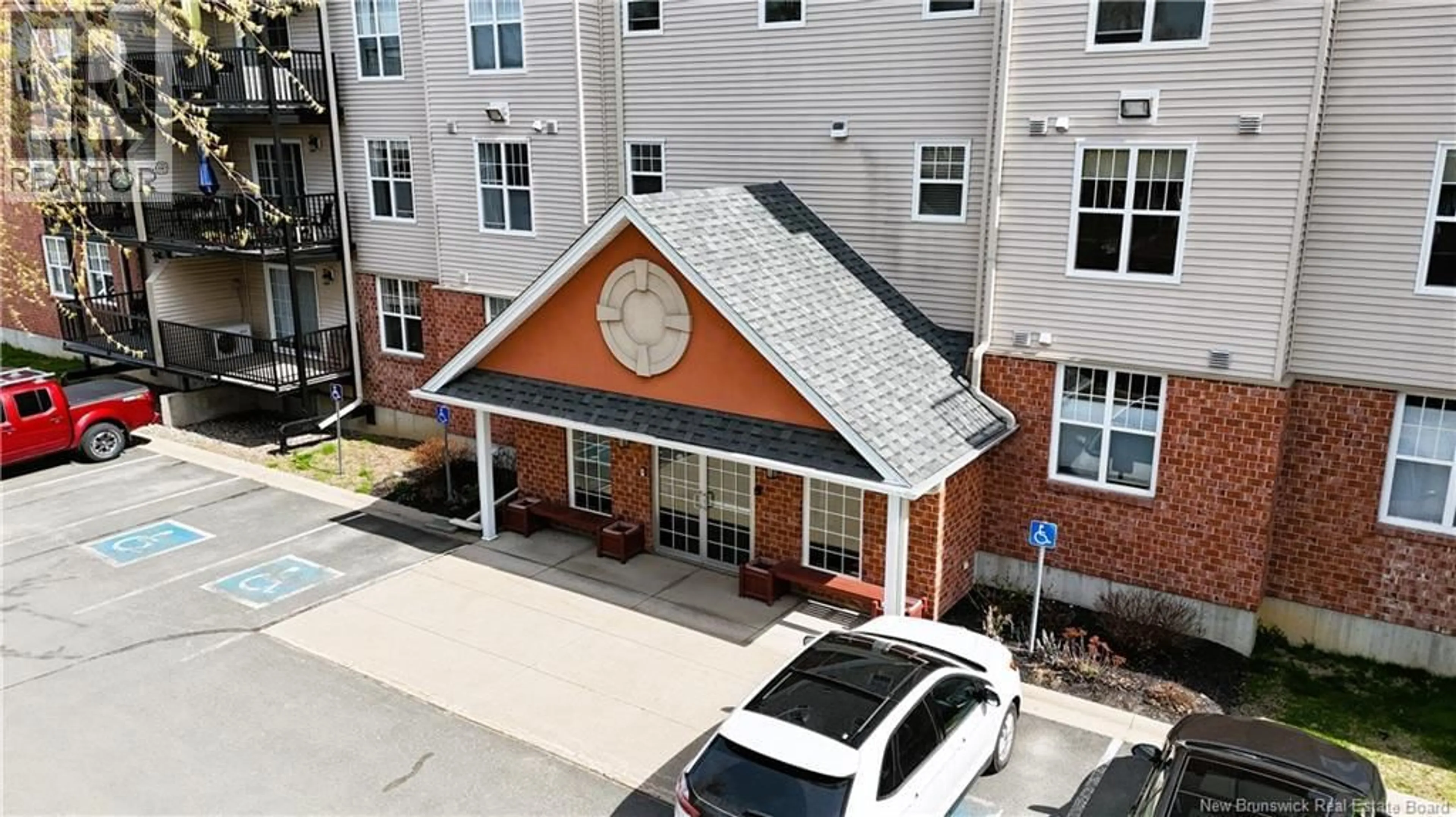 A pic from outside/outdoor area/front of a property/back of a property/a pic from drone, building for 202 - 362 CARLETON STREET, Fredericton New Brunswick E3B0C8