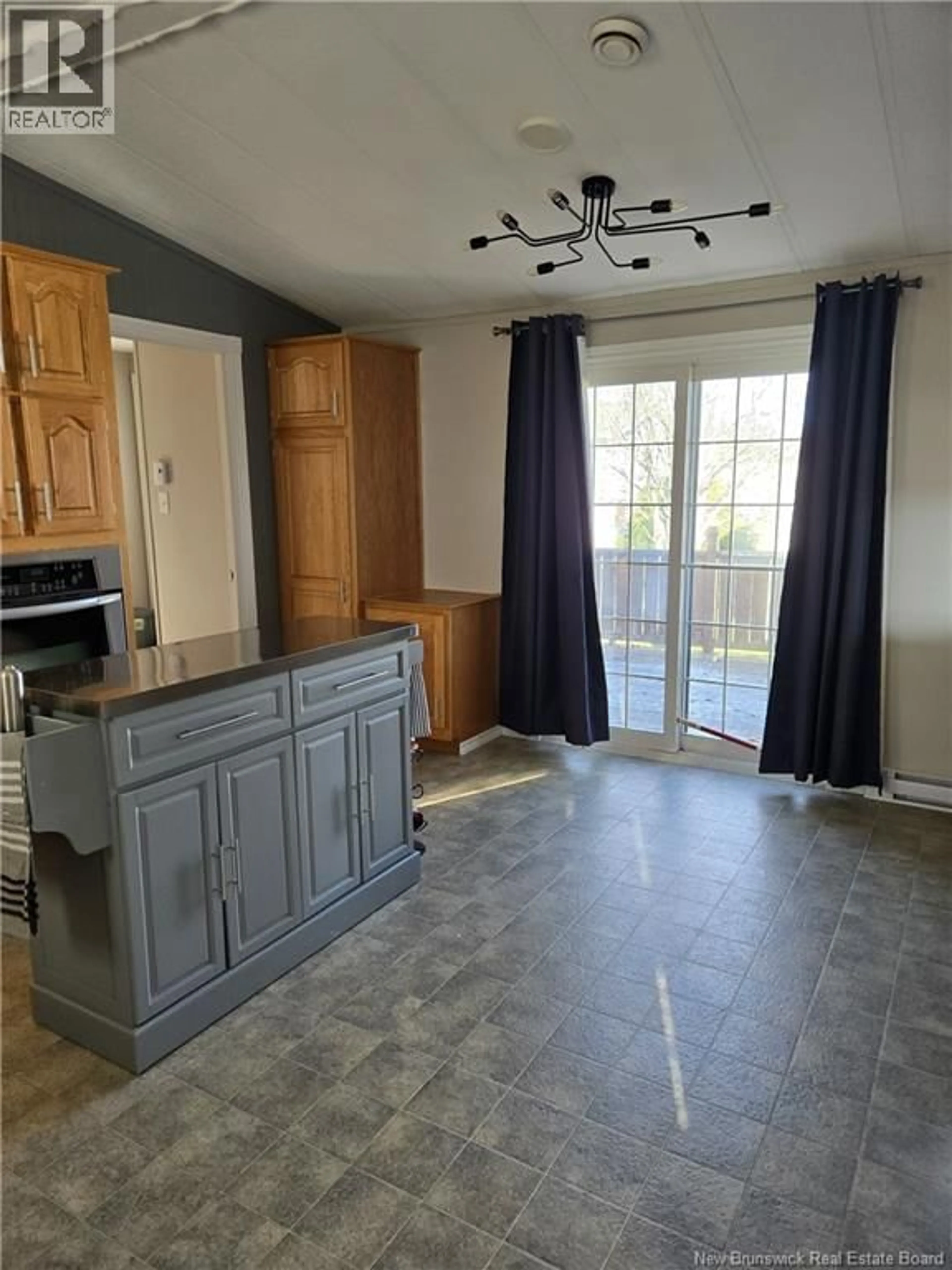 Unknown for 21 CAROUGE STREET, Moncton New Brunswick E1H2T3