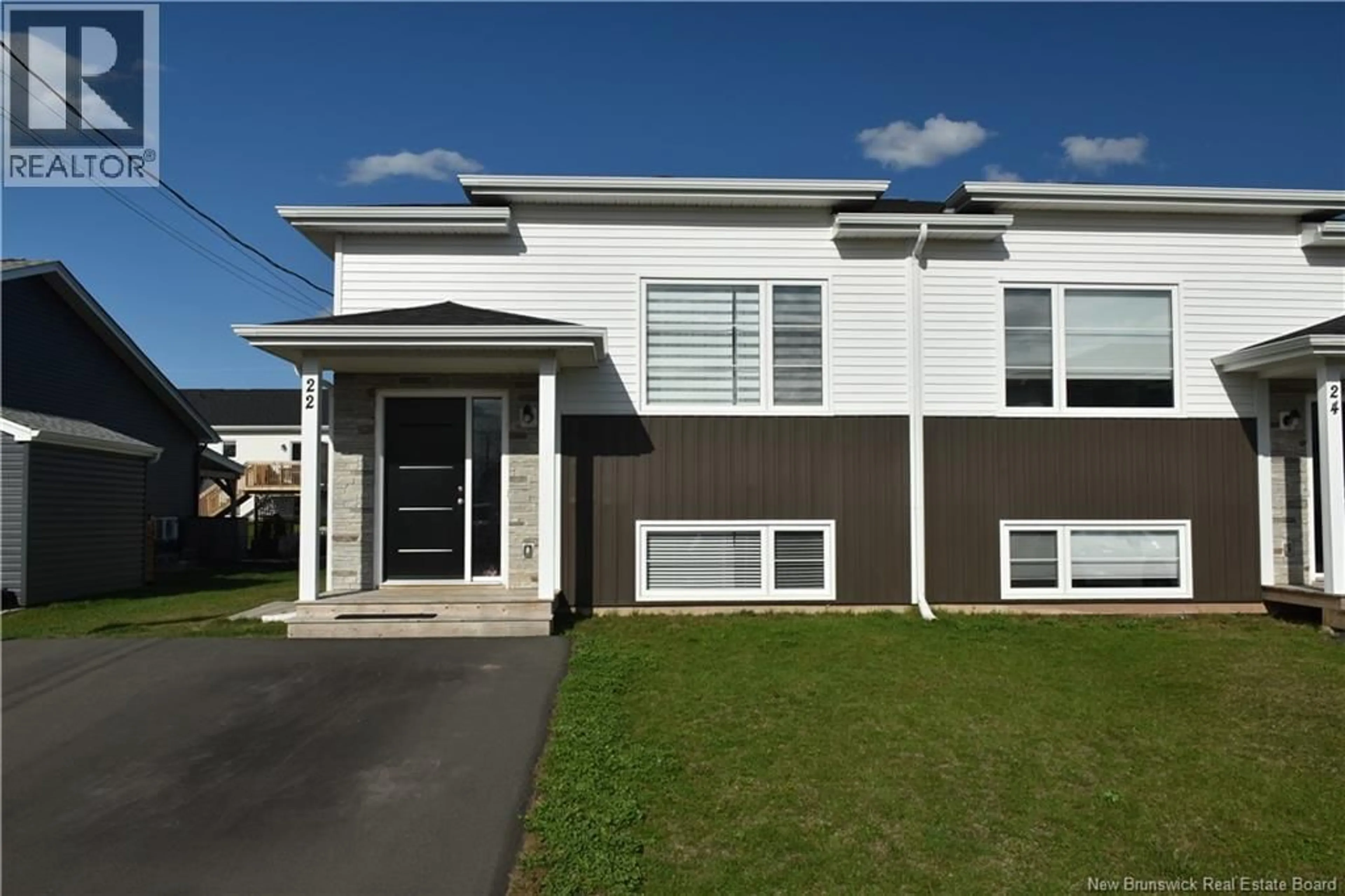 Home with vinyl exterior material, street for 22 MIA STREET, Shediac New Brunswick E4P0Z8