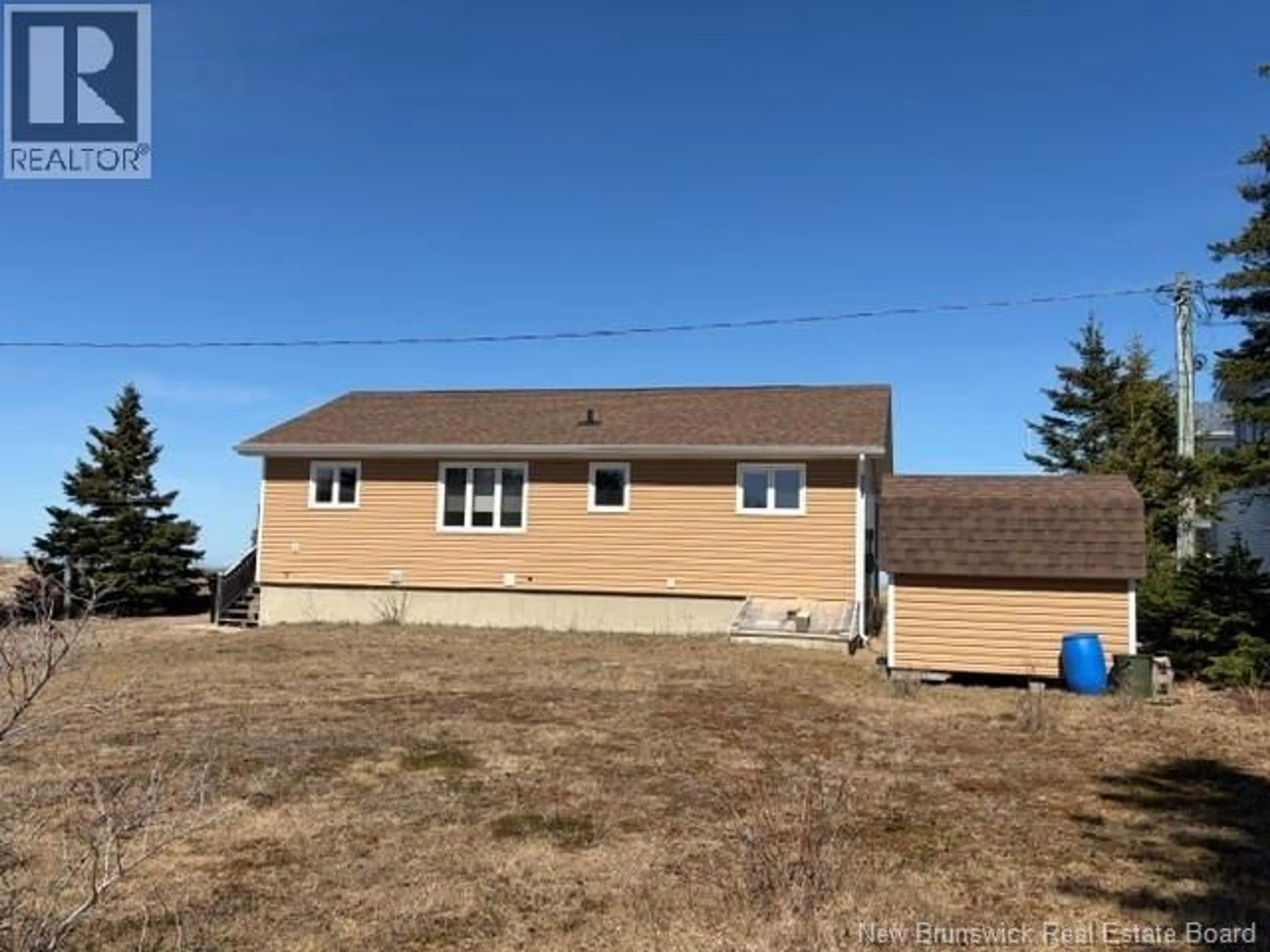 A pic from outside/outdoor area/front of a property/back of a property/a pic from drone, unknown for 1870 SCHRYER AVENUE, Bathurst New Brunswick E2A4Y4