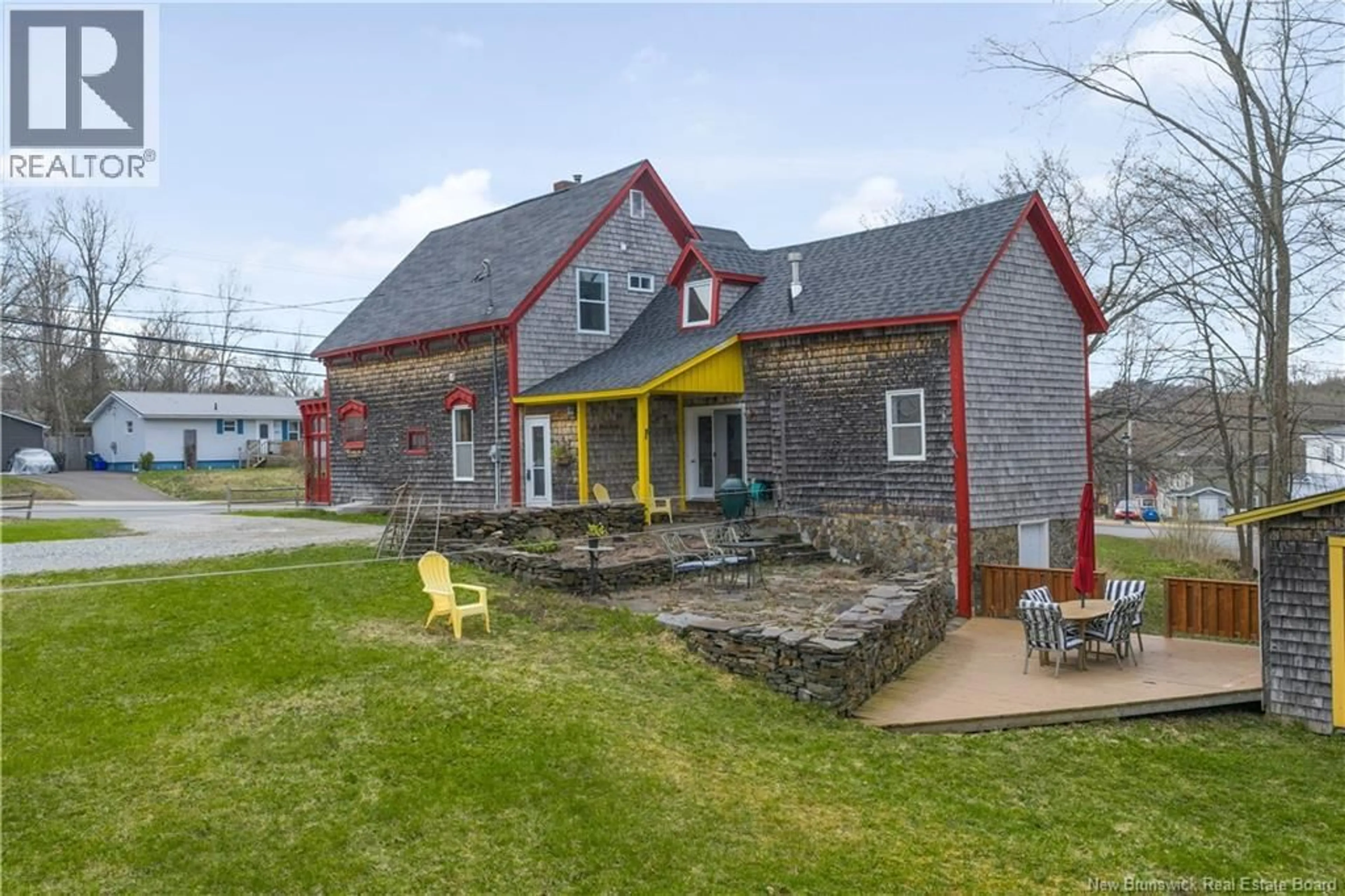 A pic from outside/outdoor area/front of a property/back of a property/a pic from drone, building for 1016 MAIN STREET, Hampton New Brunswick E5N6E7