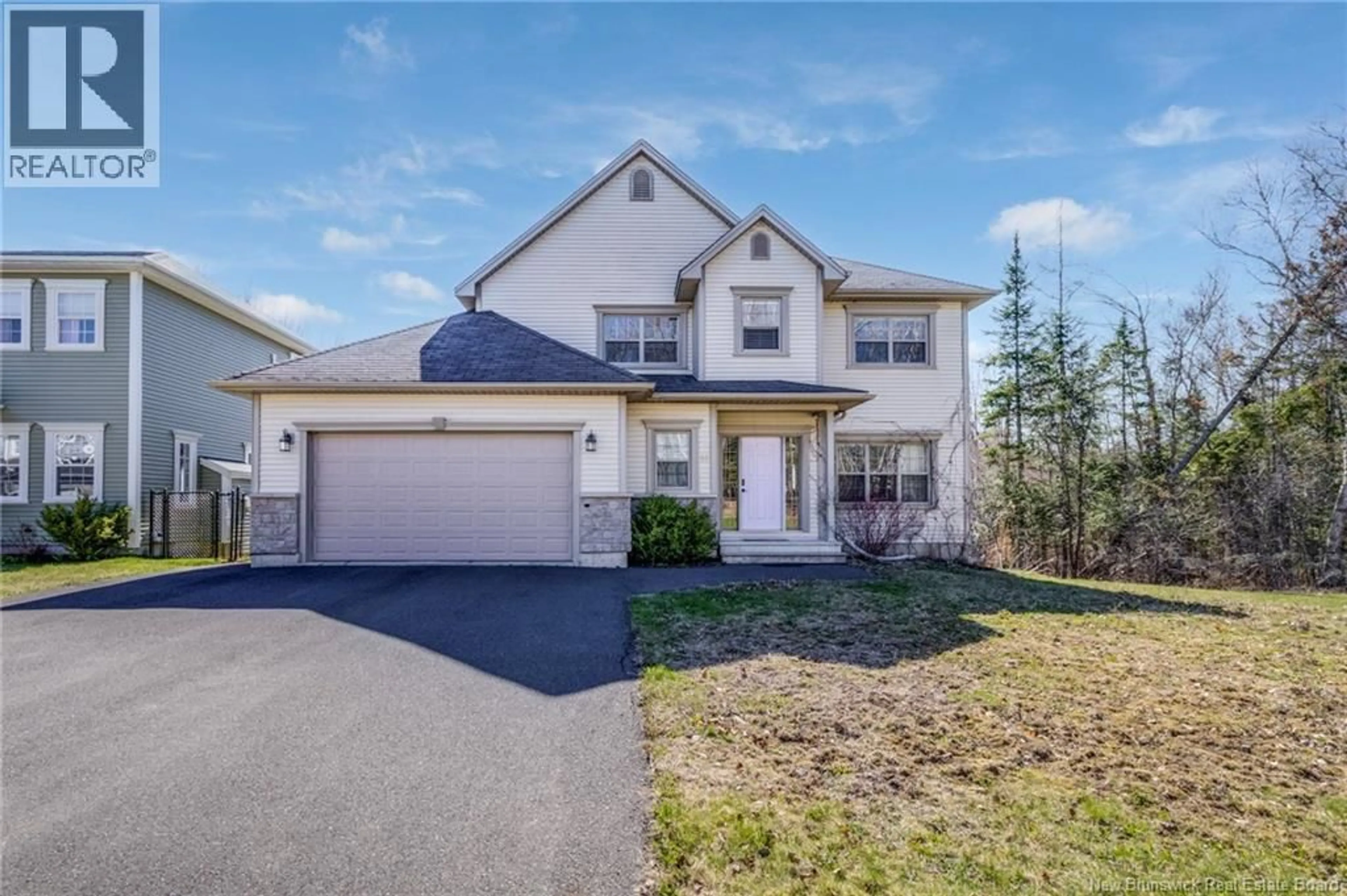 Home with vinyl exterior material, street for 10 JOHNSON AVENUE, Oromocto New Brunswick E2V0H6