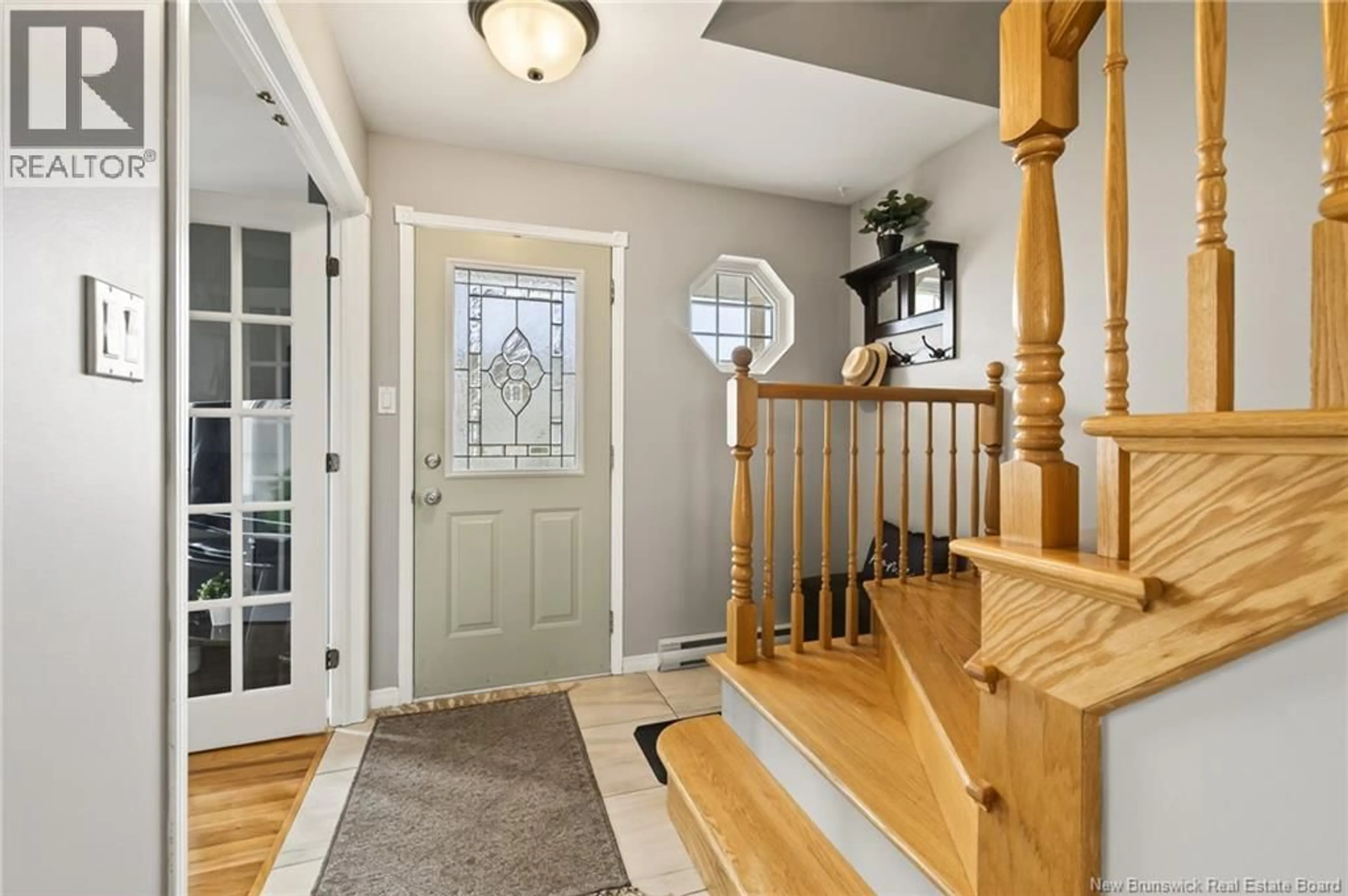 Indoor entryway for 40 STONEHAM DRIVE, Moncton New Brunswick E1G4Z6