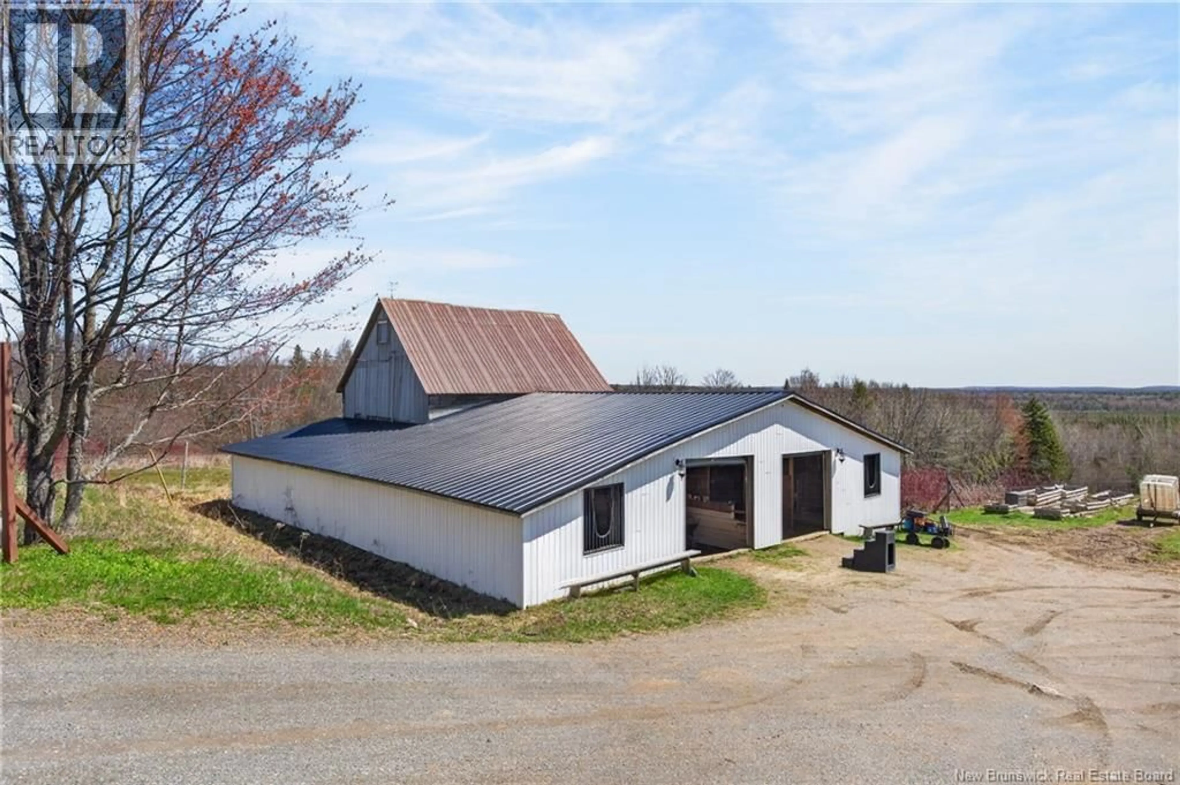 A pic from outside/outdoor area/front of a property/back of a property/a pic from drone, building for 1602 ROUTE 635, Harvey New Brunswick E6K1C2