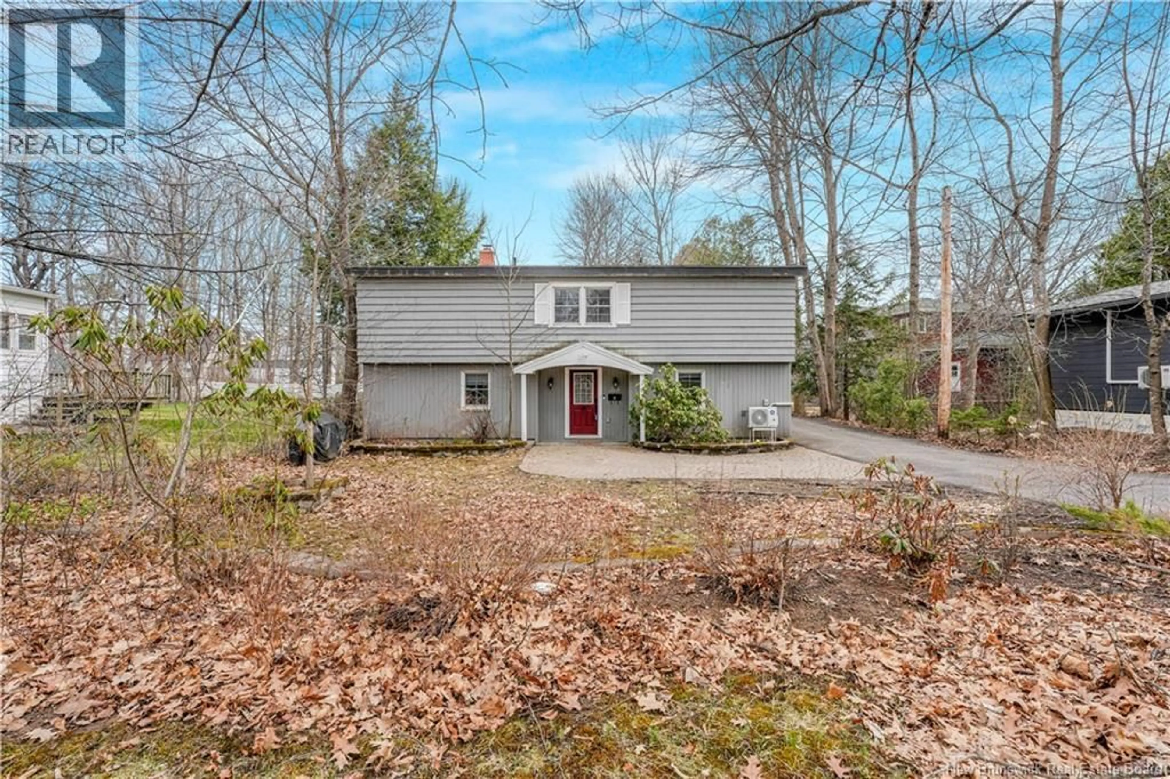Unknown for 285 WINSLOW STREET, Fredericton New Brunswick E3B2A3