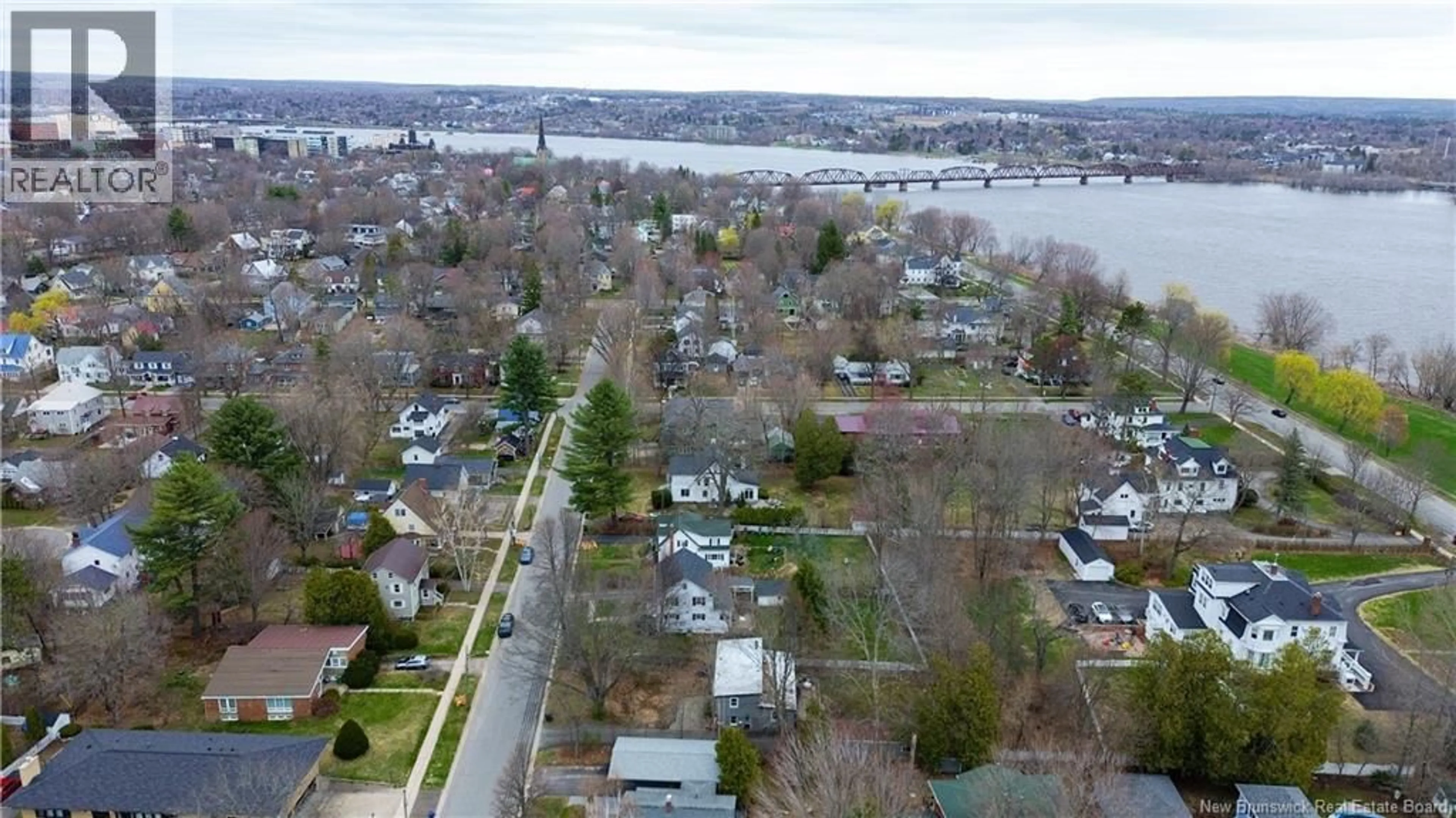 A pic from outside/outdoor area/front of a property/back of a property/a pic from drone, water/lake/river/ocean view for 285 WINSLOW STREET, Fredericton New Brunswick E3B2A3
