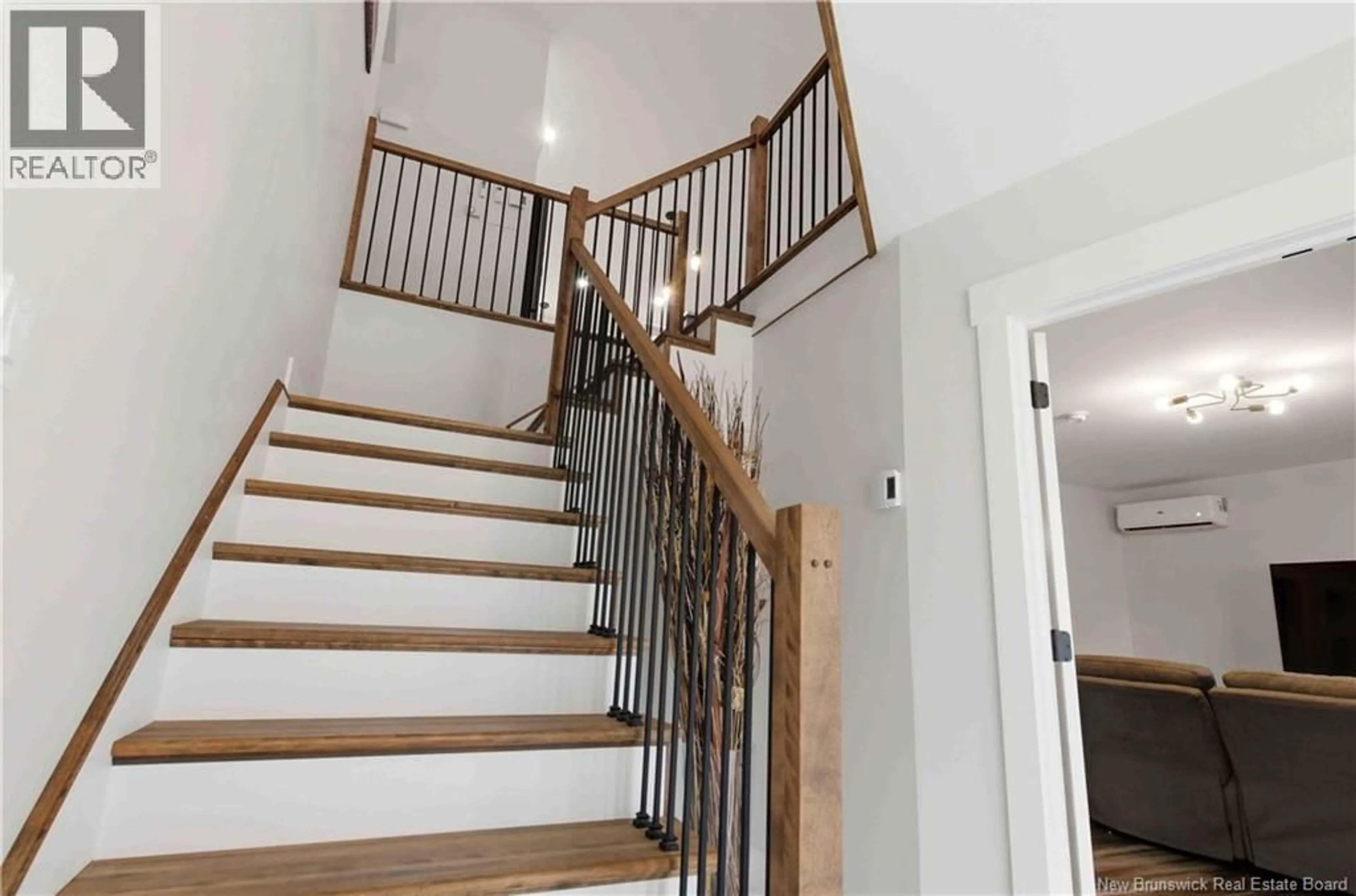Stairs for 39 DOHERTY DRIVE, Oromocto New Brunswick E2V0M7