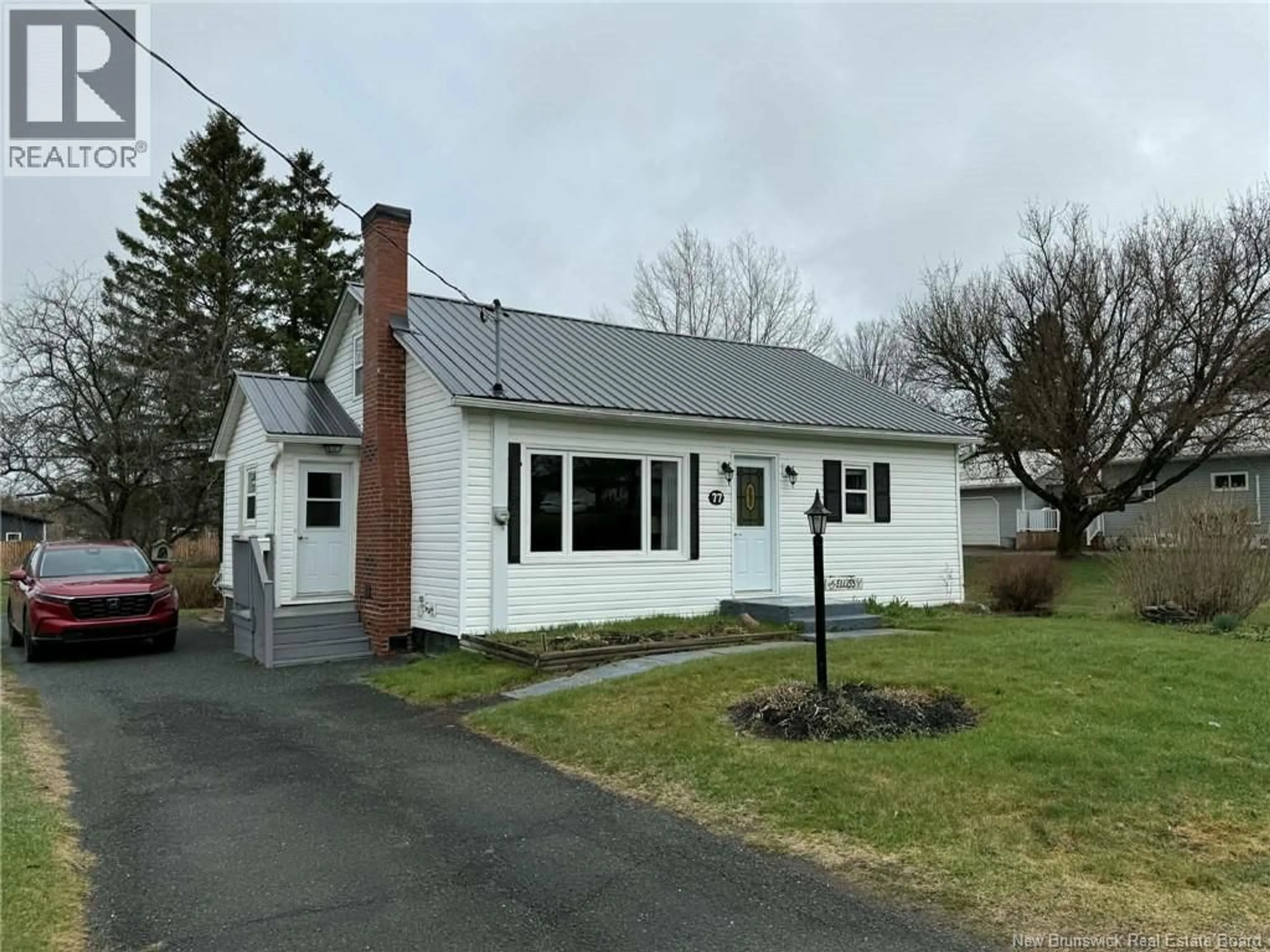 Home with vinyl exterior material, street for 77 HILLCREST STREET, Hartland New Brunswick E7P1M9