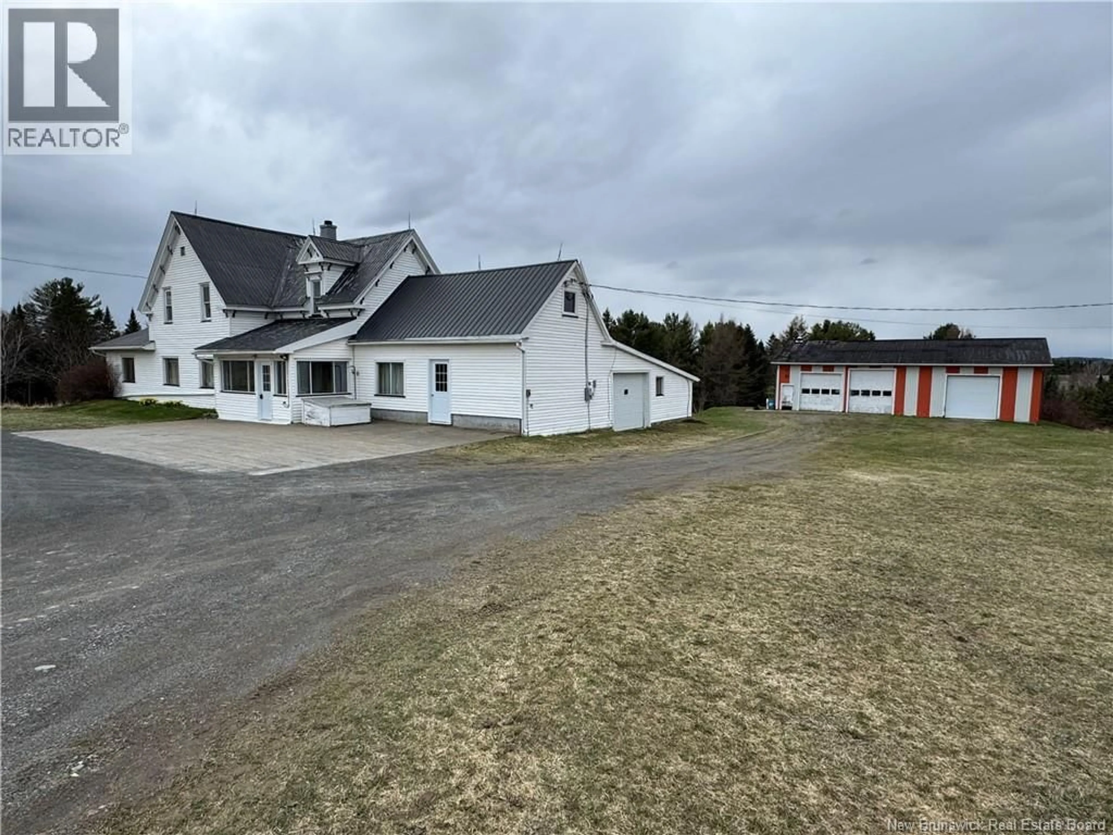 A pic from outside/outdoor area/front of a property/back of a property/a pic from drone, building for 1106 RTE 590, Waterville New Brunswick E7P2T5