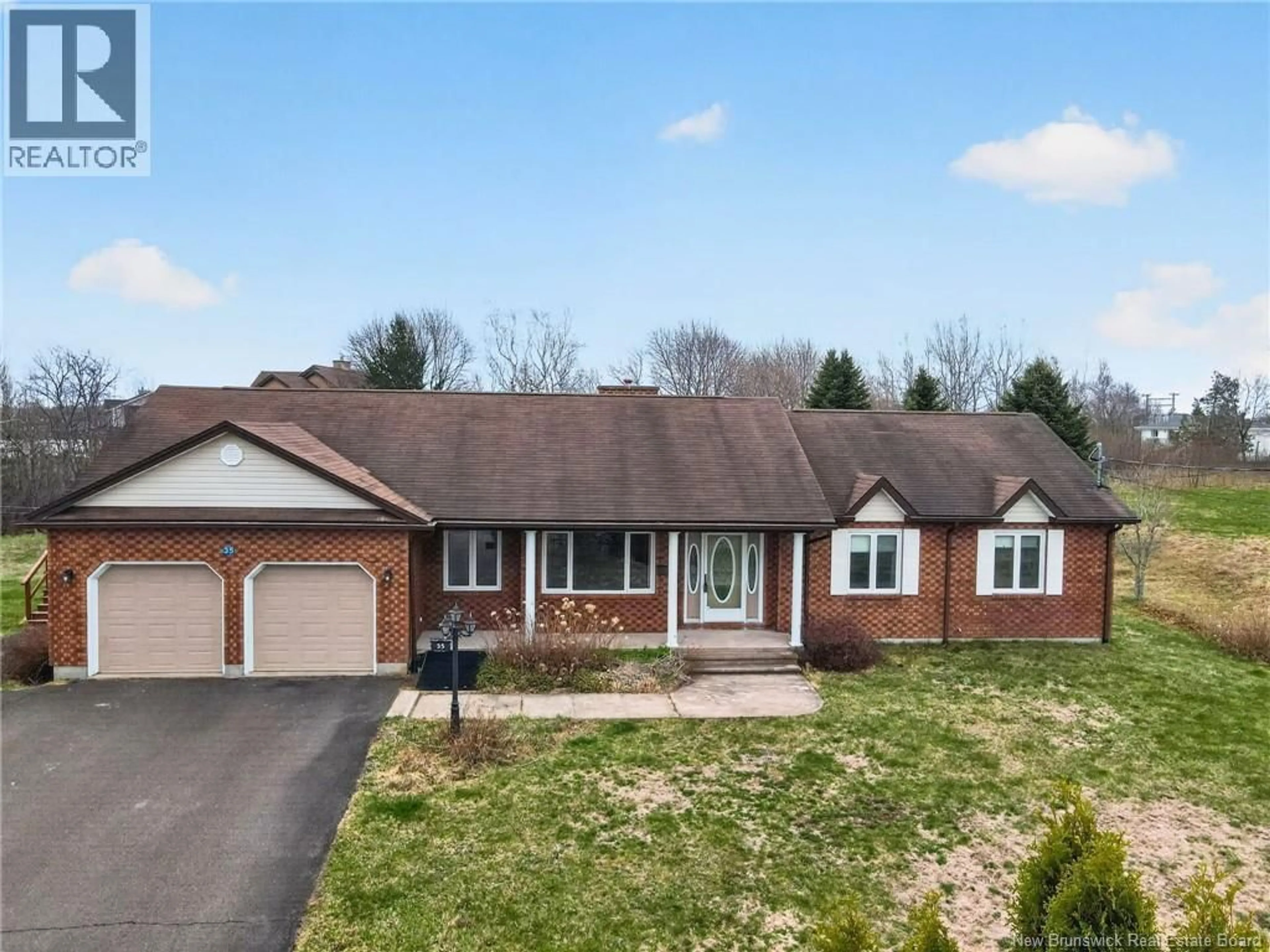 A pic from outside/outdoor area/front of a property/back of a property/a pic from drone, street for 35 LOUIS BOURG, Bouctouche New Brunswick E4S3N6