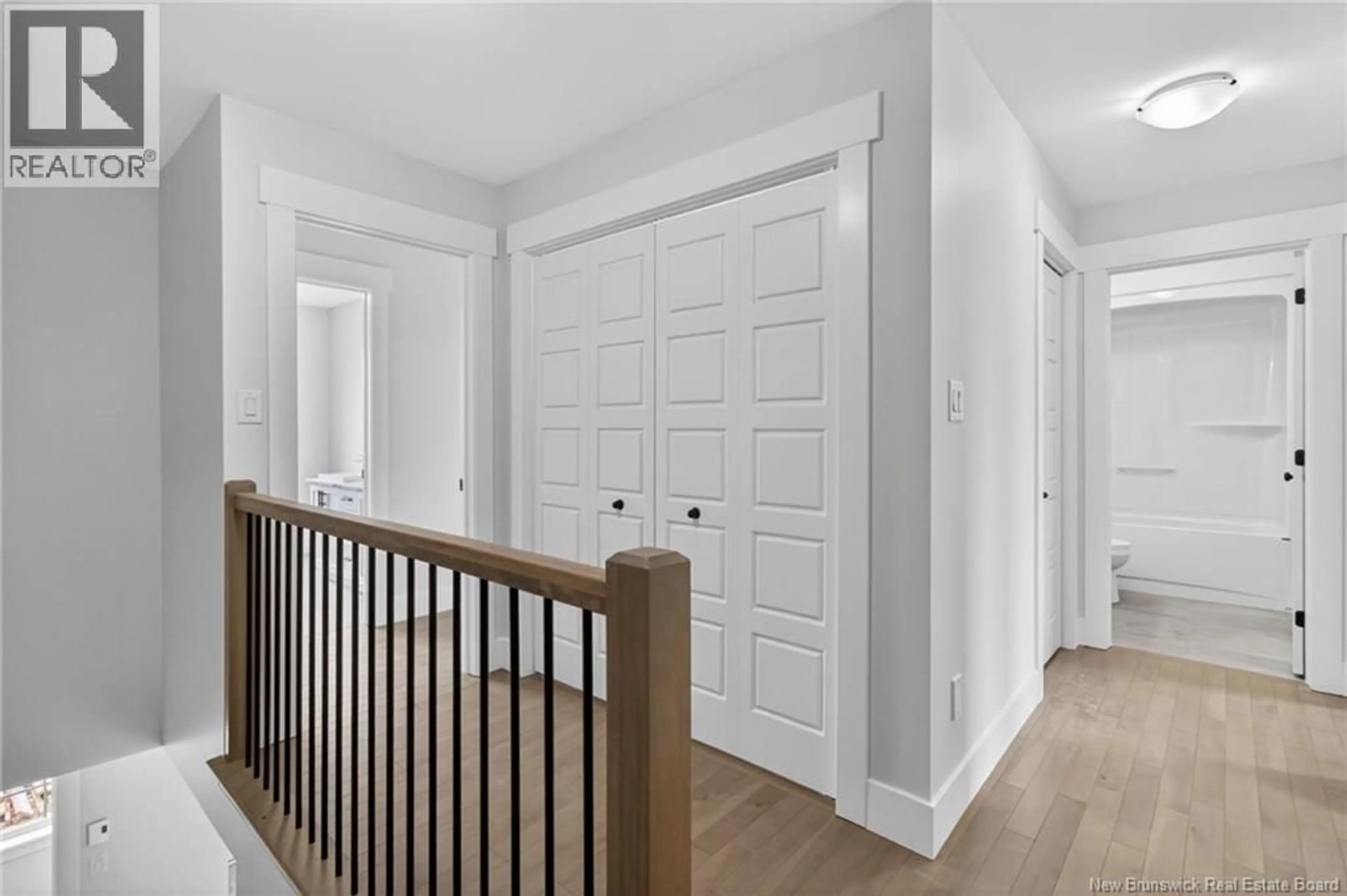 Indoor entryway for 33 RUE SEBASTIEN STREET, Dieppe New Brunswick E1A0A2