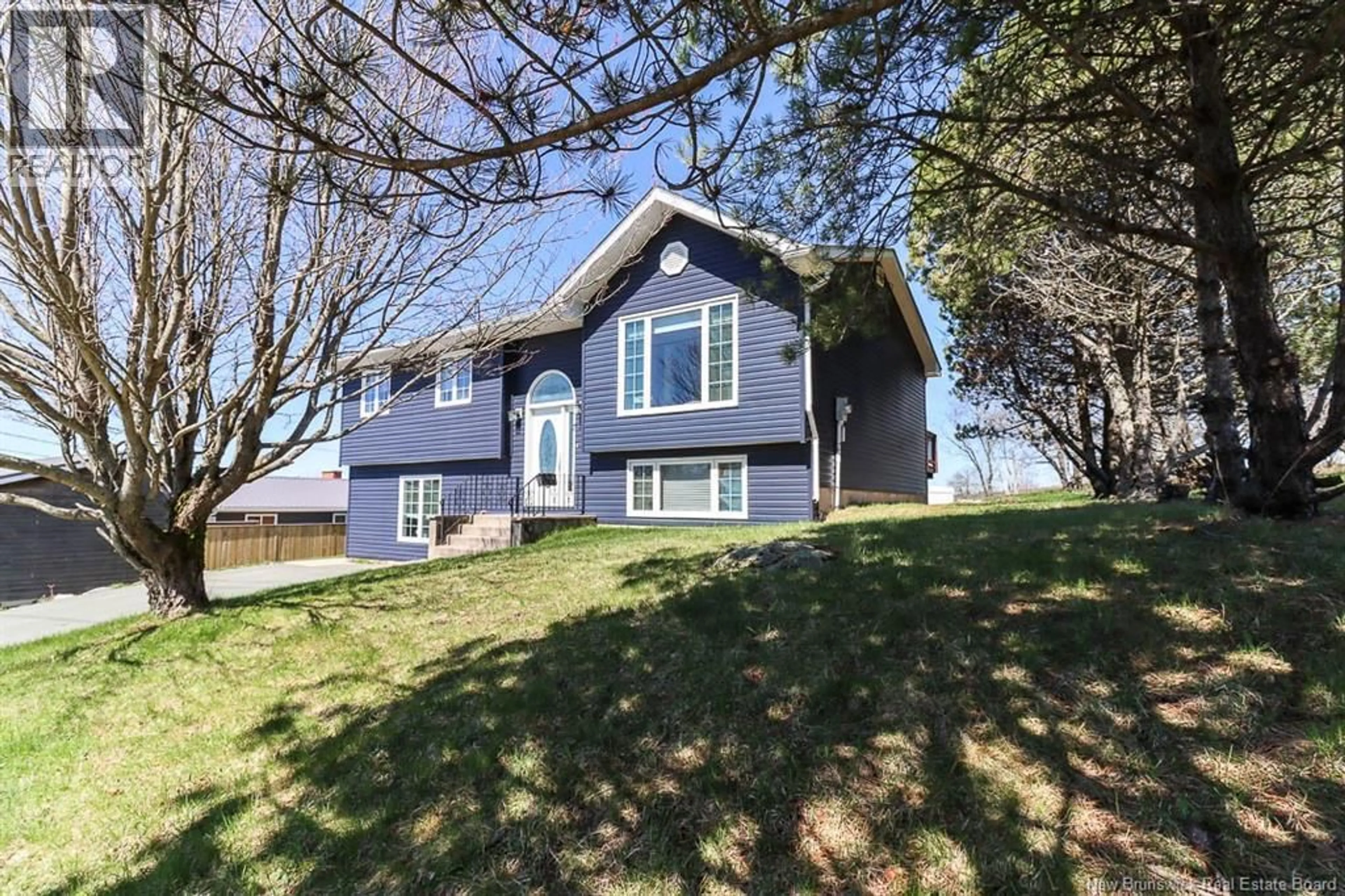 Home with vinyl exterior material, unknown for 7 DALILA COURT, Saint John New Brunswick E2M5P9