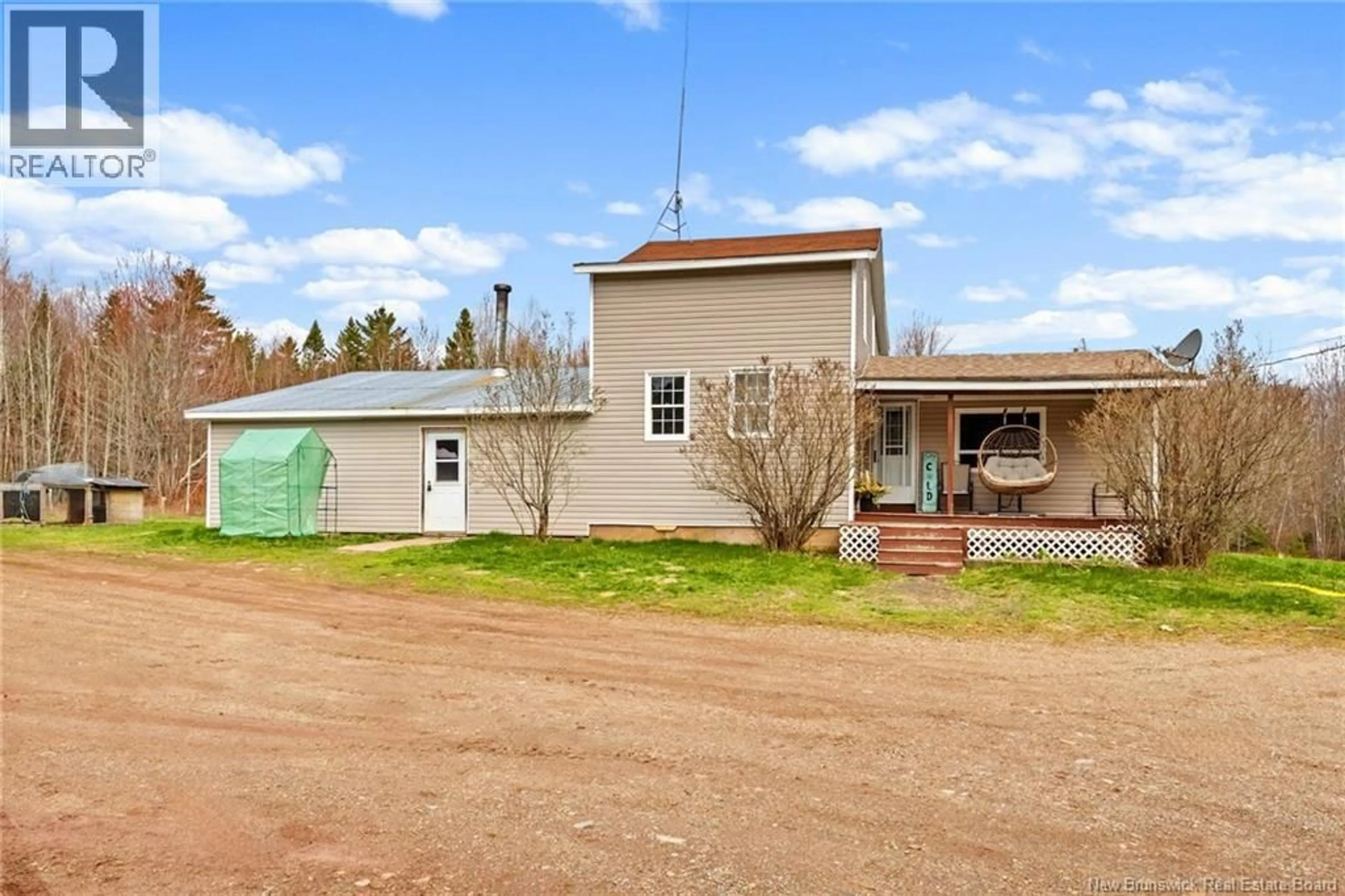A pic from outside/outdoor area/front of a property/back of a property/a pic from drone, building for 177 LOWER COYTOWN ROAD, Upper Gagetown New Brunswick E5M1M6