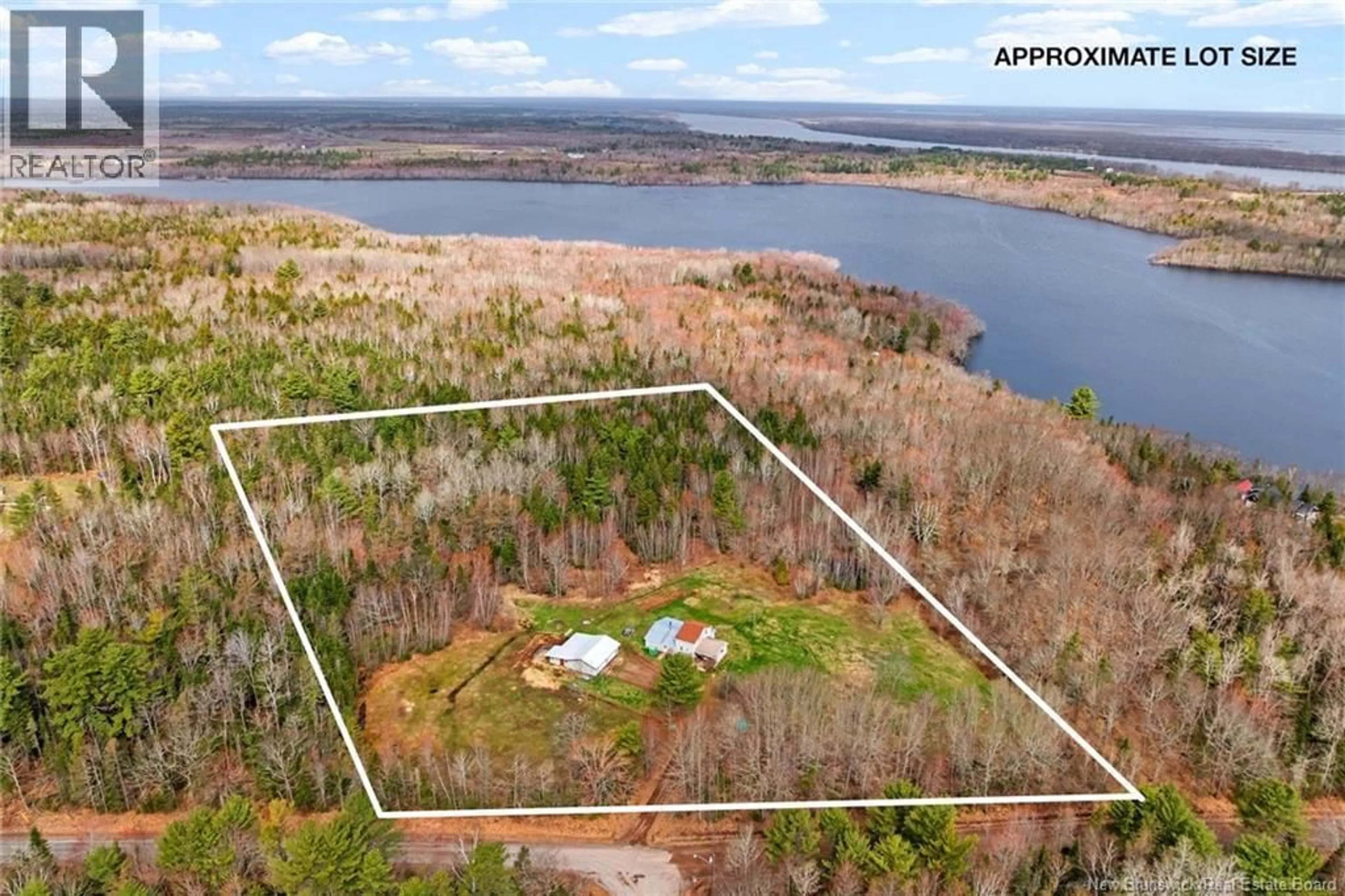 A pic from outside/outdoor area/front of a property/back of a property/a pic from drone, water/lake/river/ocean view for 177 LOWER COYTOWN ROAD, Upper Gagetown New Brunswick E5M1M6