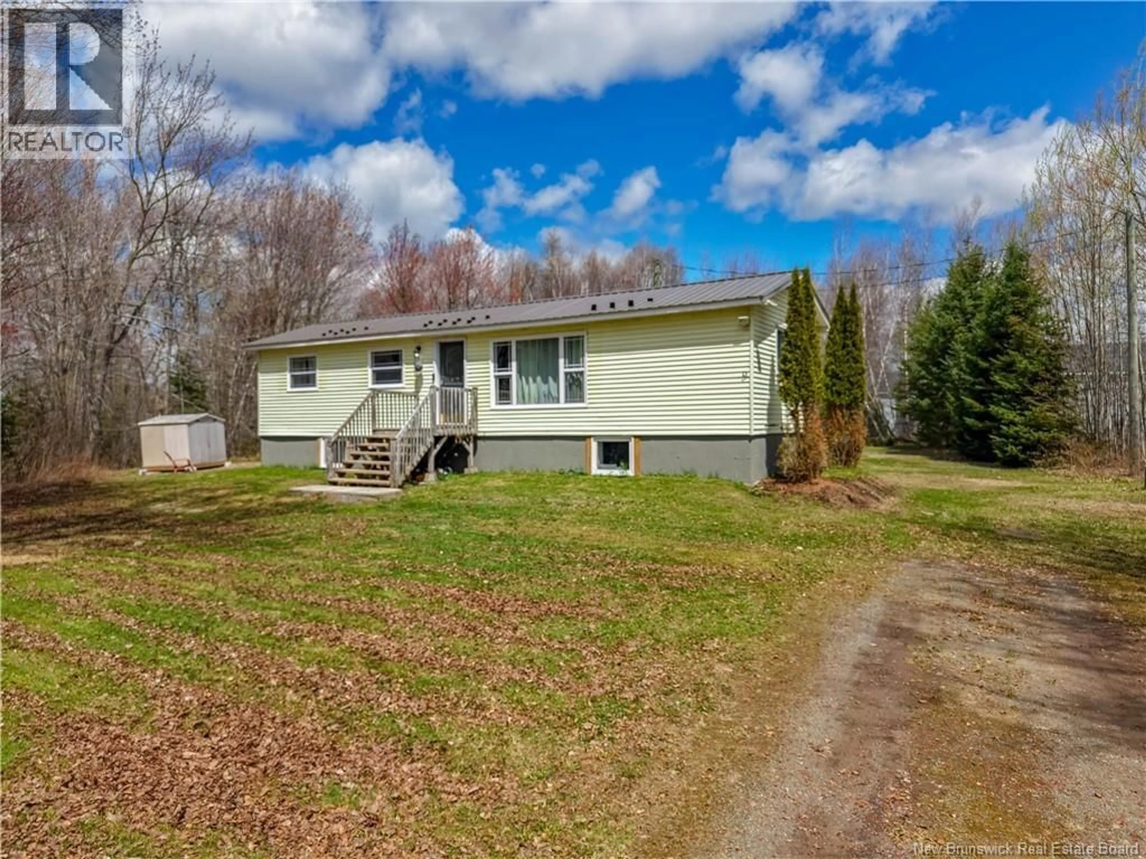A pic from outside/outdoor area/front of a property/back of a property/a pic from drone, street for 9 MCLEOD LANE, Lincoln New Brunswick E3B8S1