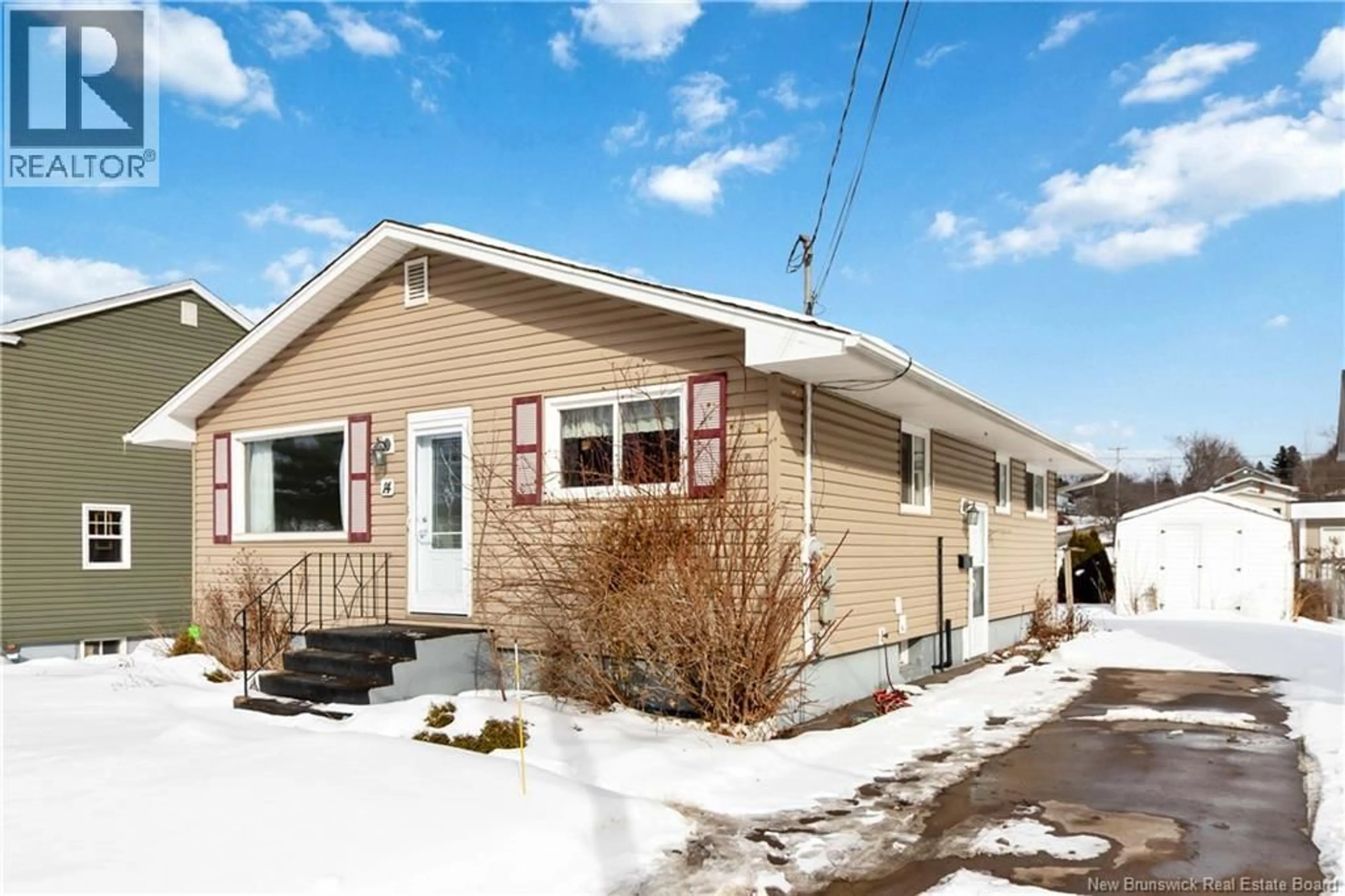 Home with vinyl exterior material, street for 14 WILMOT AVENUE, Riverview New Brunswick E1B1V8