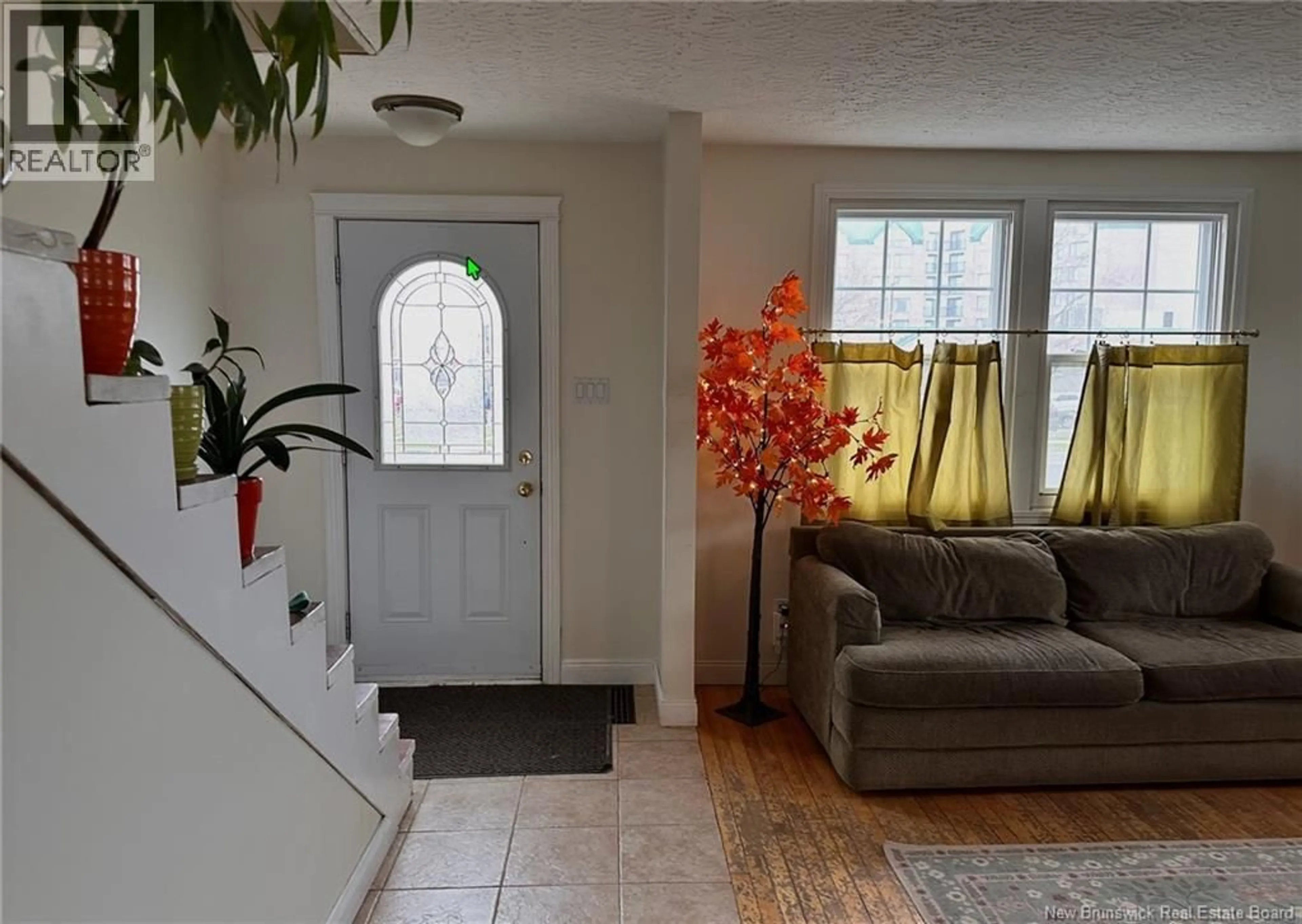 Indoor entryway for 230 WOODSTOCK ROAD, Fredericton New Brunswick E3B2H7