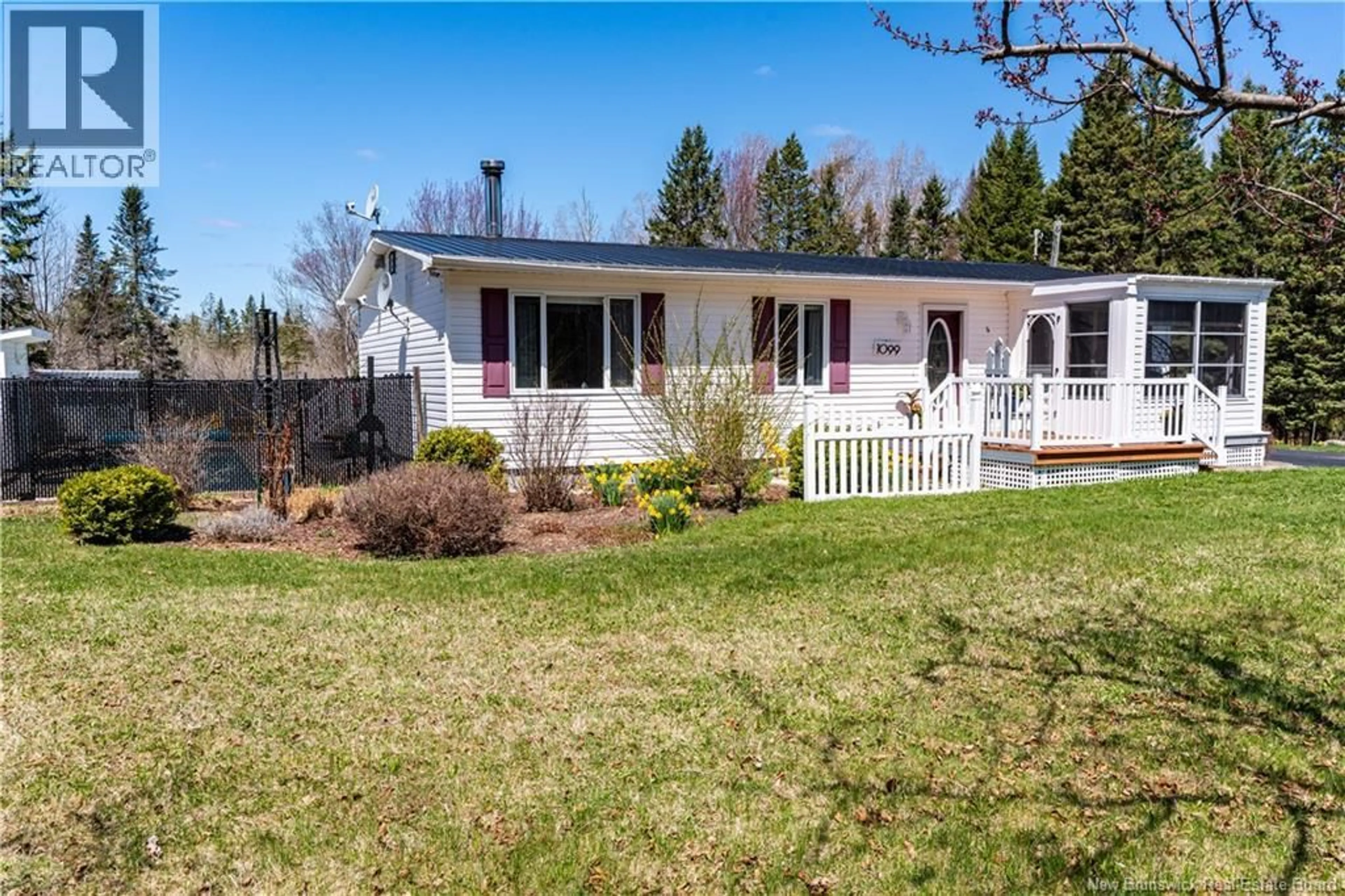 Home with vinyl exterior material, water/lake/river/ocean view for 1099 ROUTE 415, Warwick Settlement New Brunswick E9E1Y6