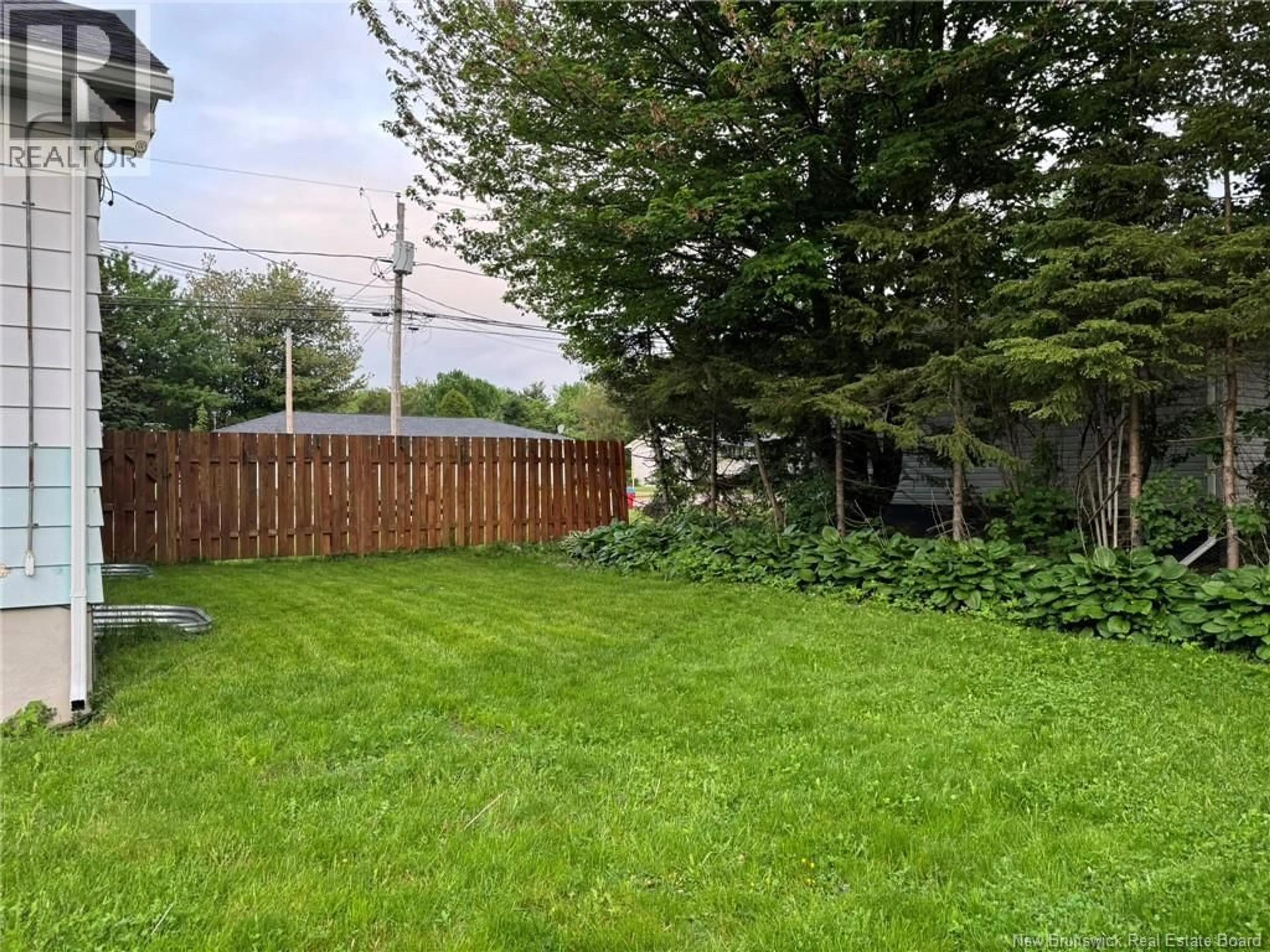 A pic from outside/outdoor area/front of a property/back of a property/a pic from drone, street for 5 WENTWORTH DRIVE, Riverview New Brunswick E1B2T4