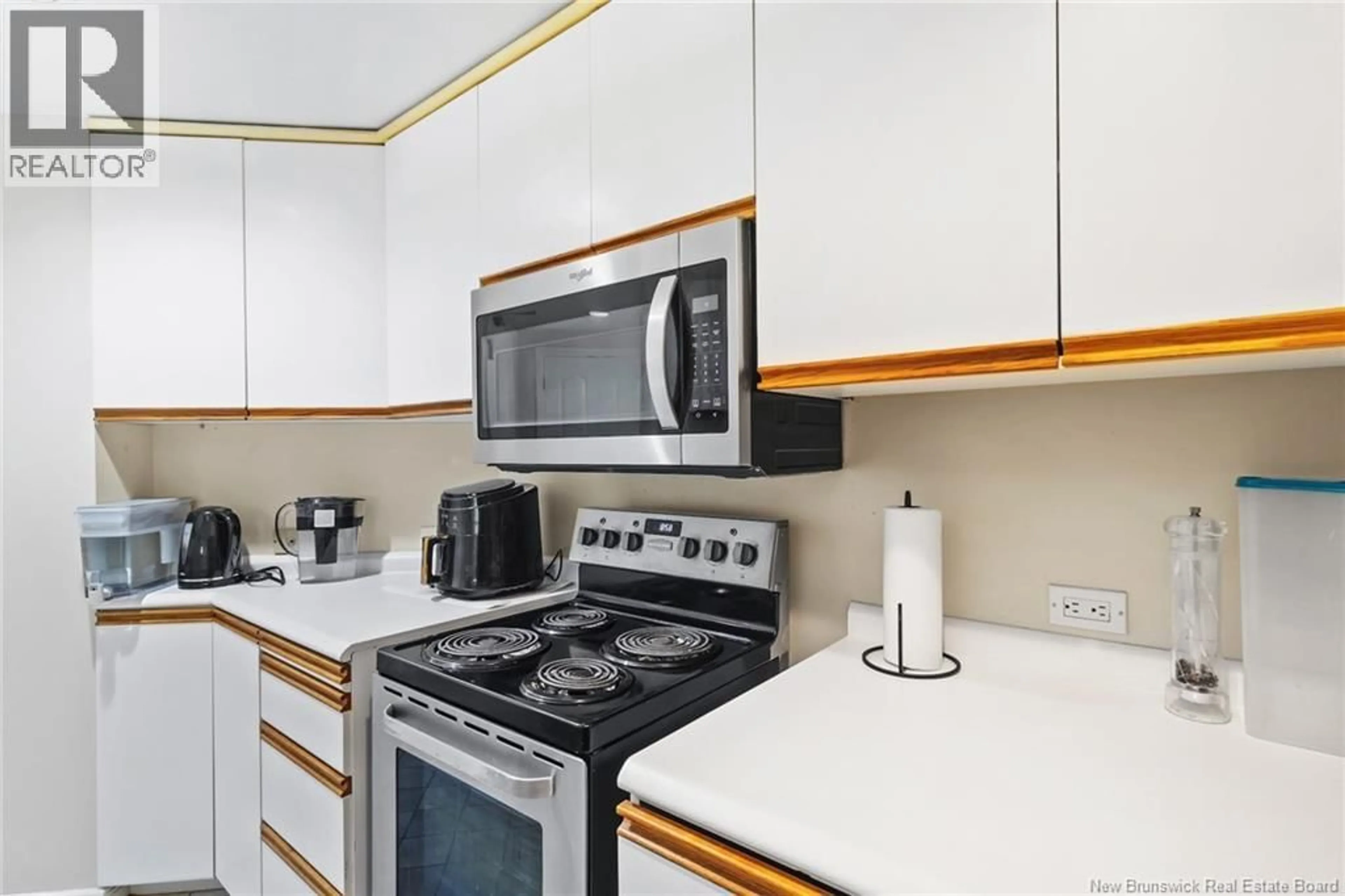 Standard kitchen, unknown for 160 - 500 VENUS COURT, Fredericton New Brunswick E3B3A9