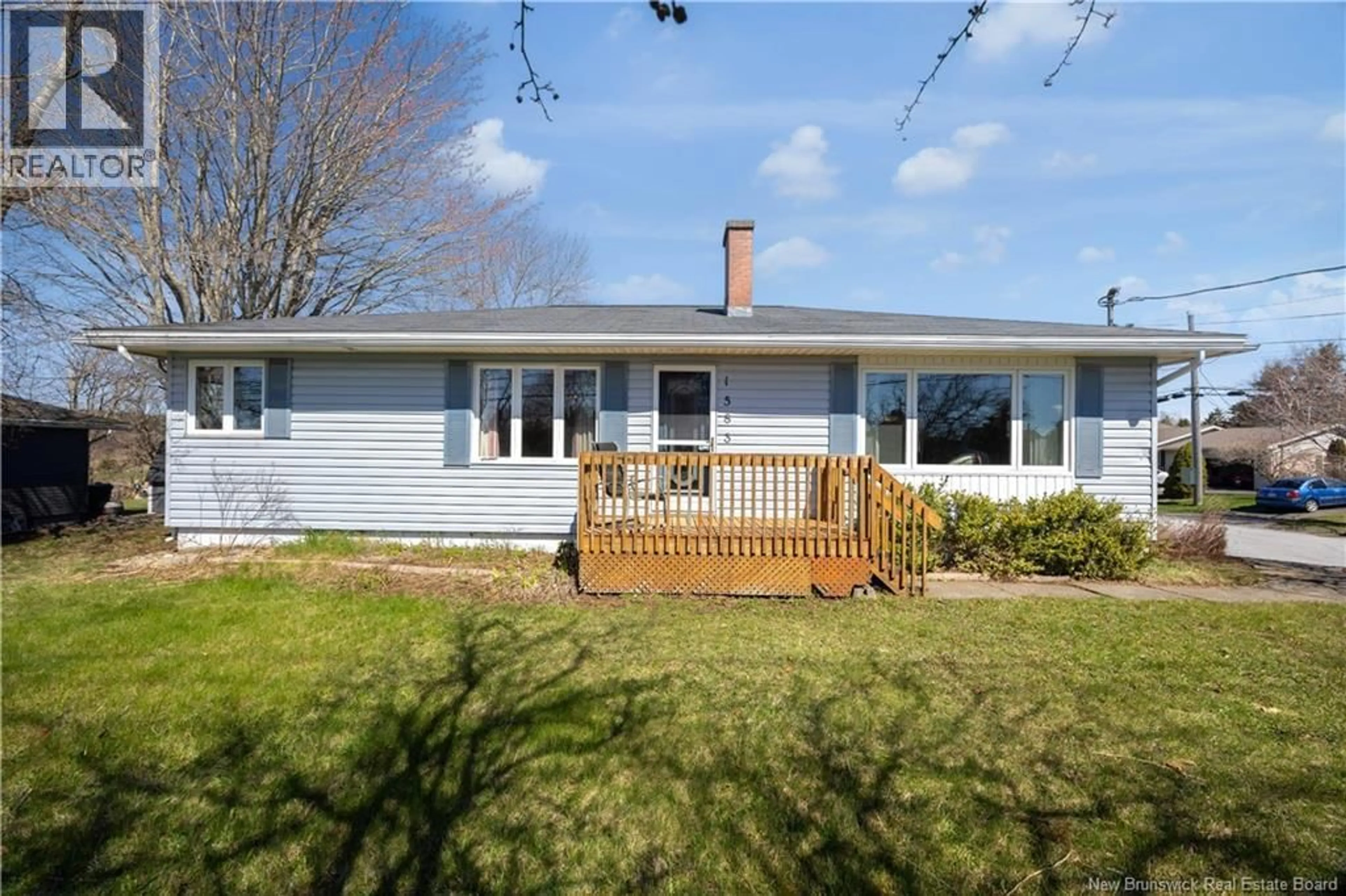 Home with vinyl exterior material, street for 1583 LOCH LOMOND ROAD, Saint John New Brunswick E2J1Z8