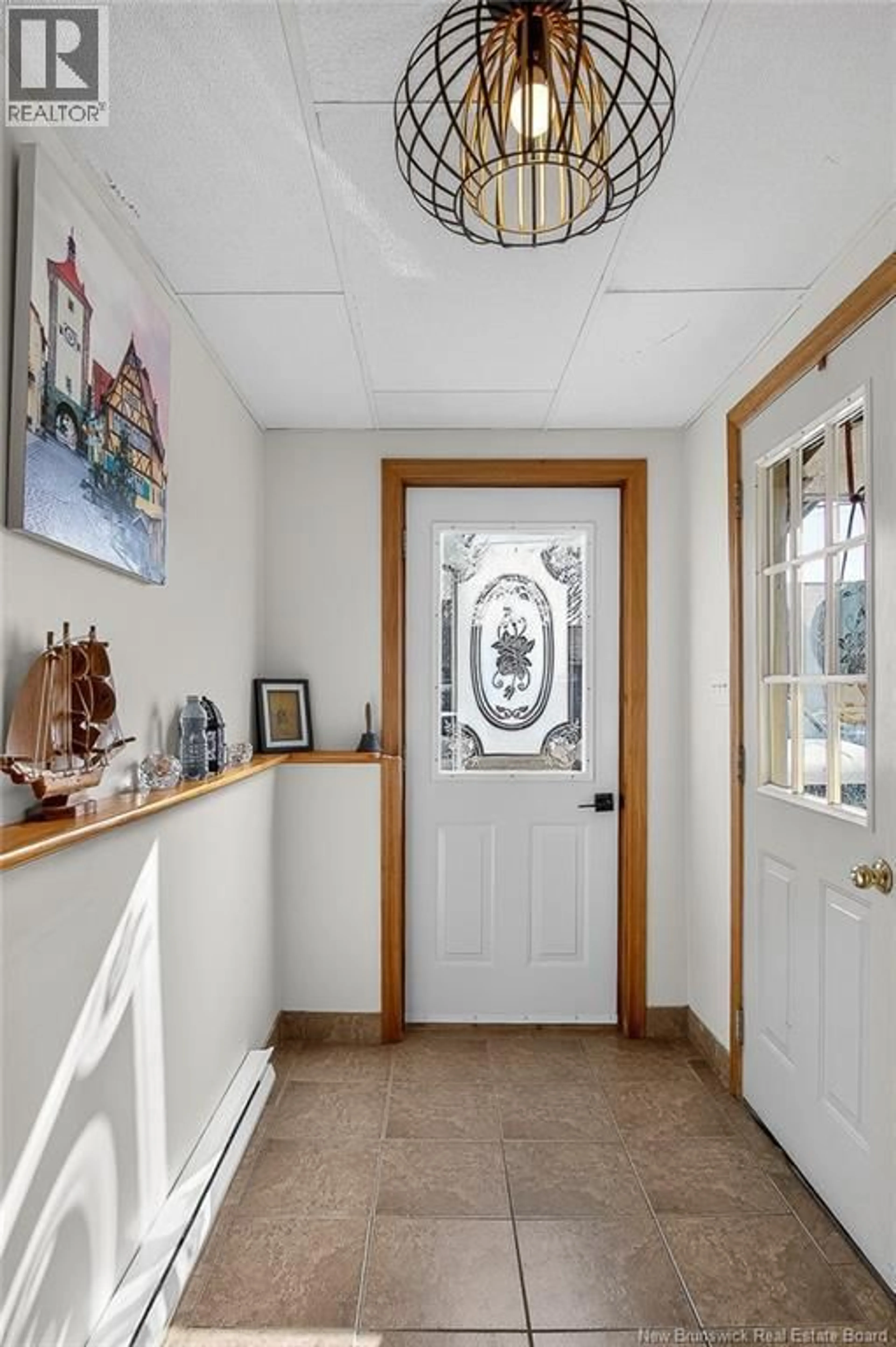 Indoor entryway for 38 FERN AVENUE, Grand Bay-Westfield New Brunswick E5K2N8