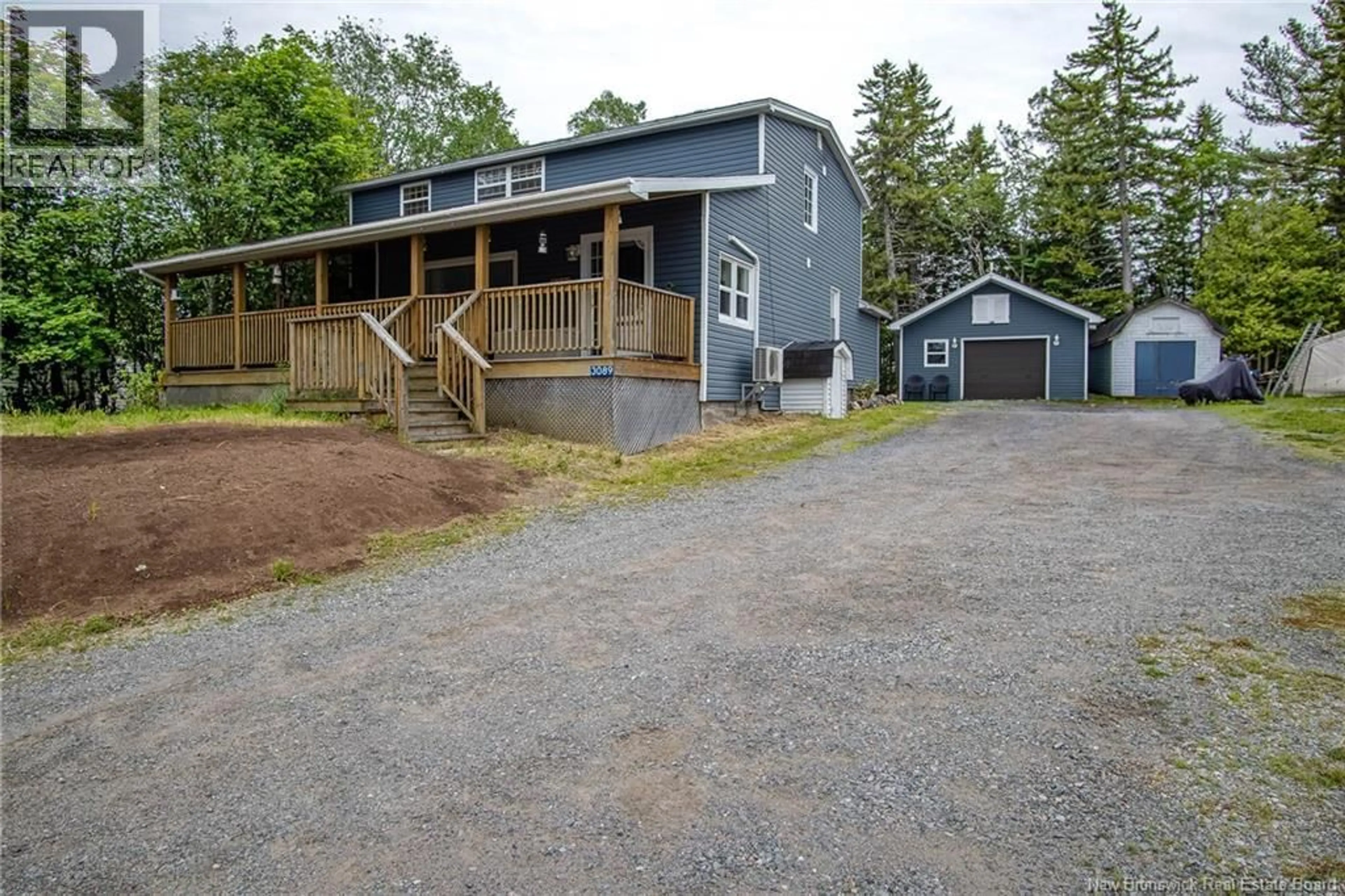 A pic from outside/outdoor area/front of a property/back of a property/a pic from drone, street for 3089 WESTFIELD ROAD, Saint John New Brunswick E2M6T3