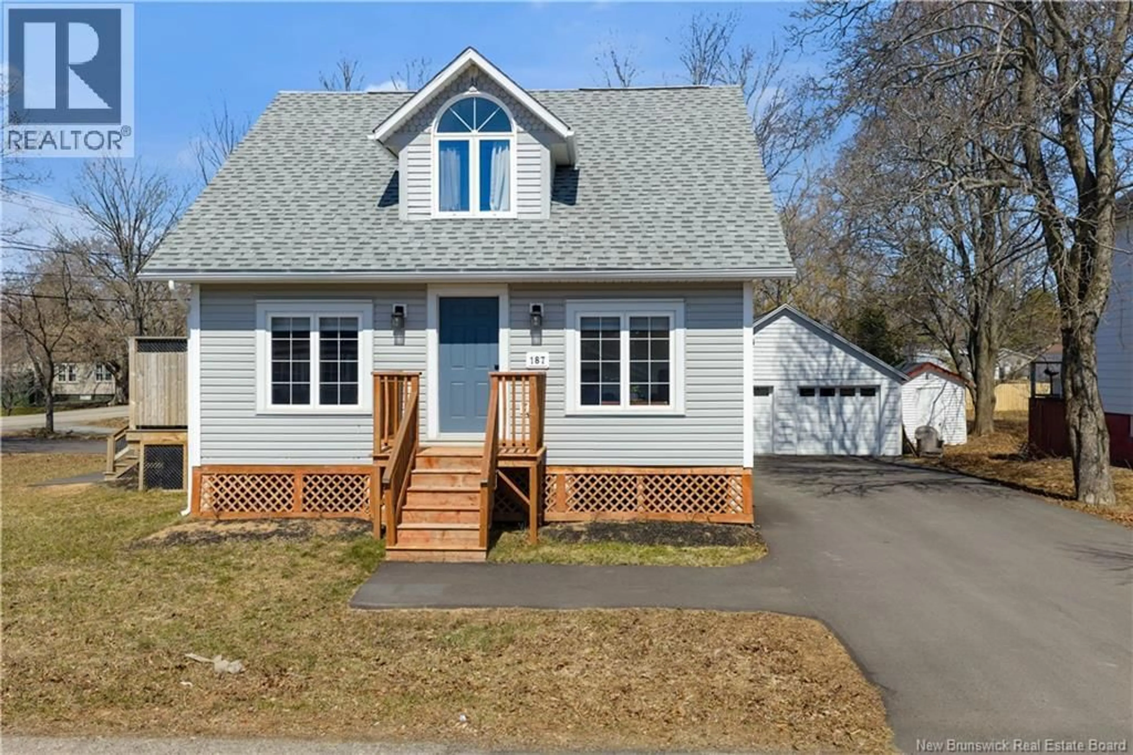 Home with vinyl exterior material, street for 187 ST. GEORGE STREET, Sussex New Brunswick E4E1G9