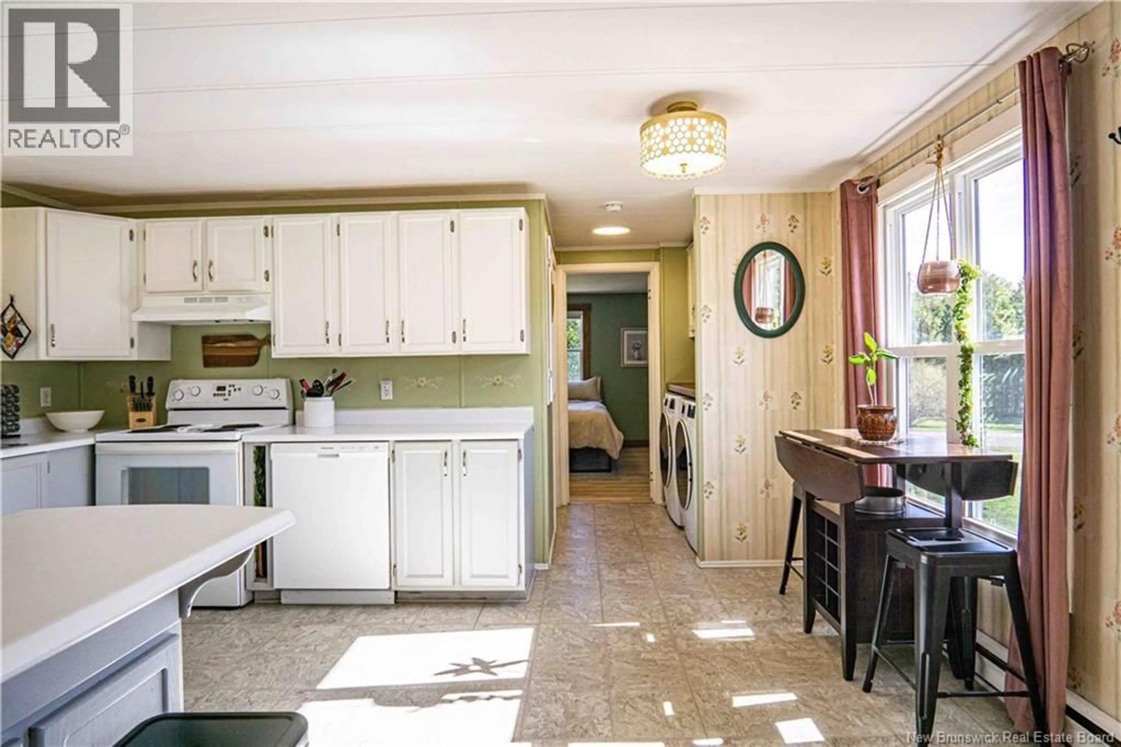Standard kitchen, ceramic/tile floor for 18 CURRIE AVENUE, Burton New Brunswick E2V3K7