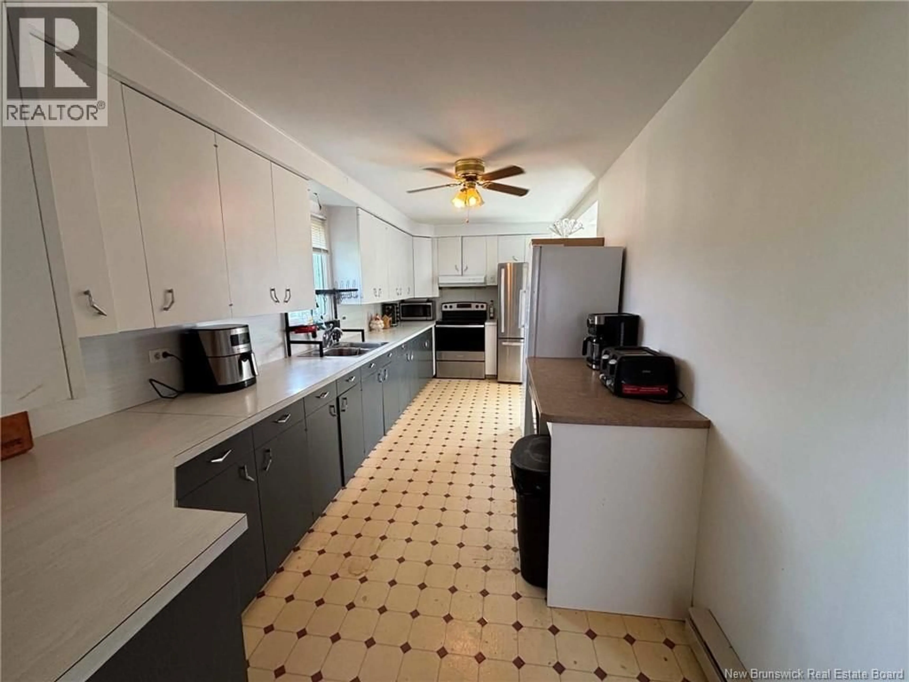 Standard kitchen, unknown for 48 EDGAR, Saint-Basile New Brunswick E7C1P1