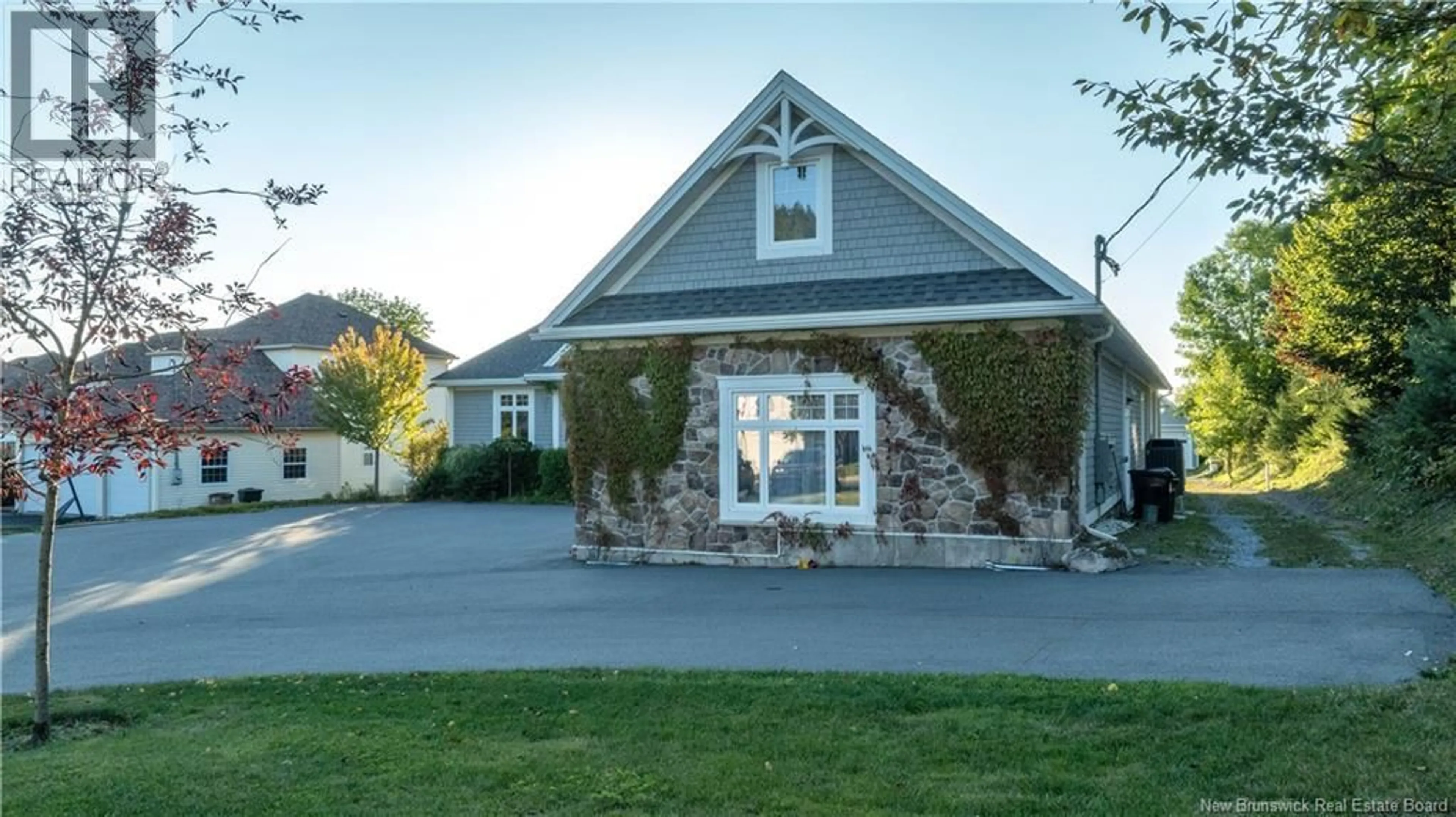 Unknown for 1121 KENNEBECASIS DRIVE, Saint John New Brunswick E2K5A7