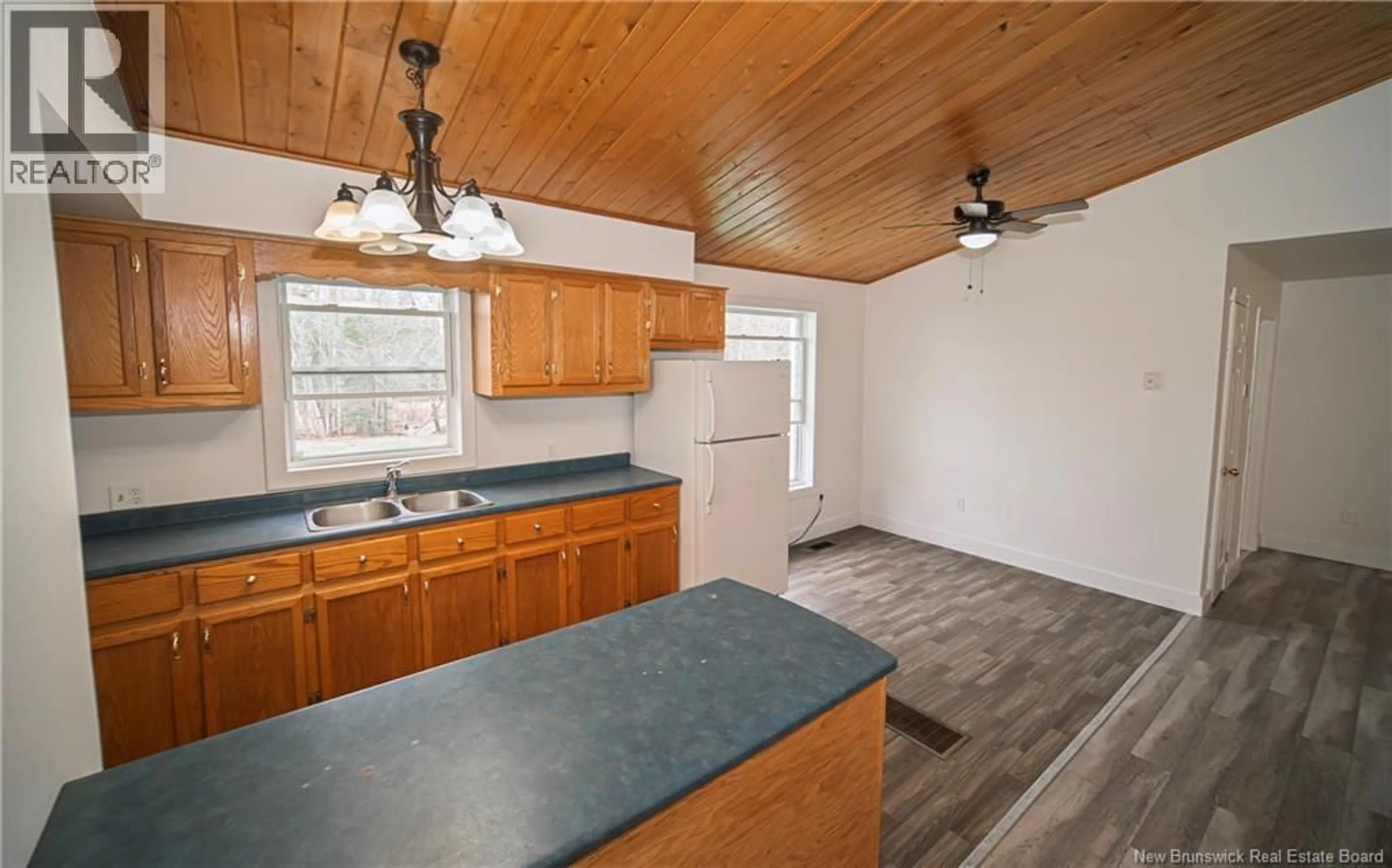 Standard kitchen, unknown for 45 WHITTAKER ROAD, Hoyt New Brunswick E5L2B3