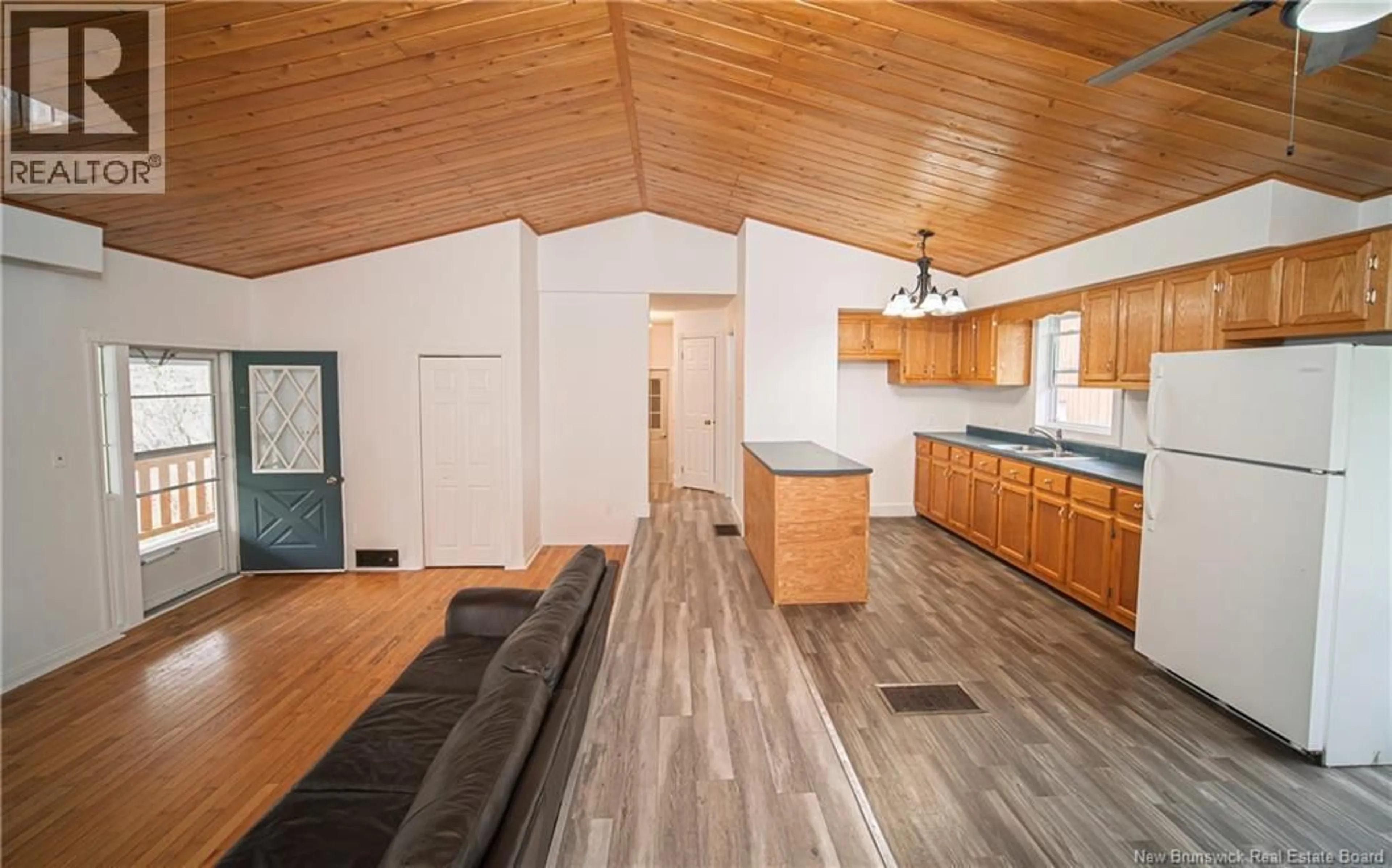 Open concept kitchen, wood/laminate floor for 45 WHITTAKER ROAD, Hoyt New Brunswick E5L2B3