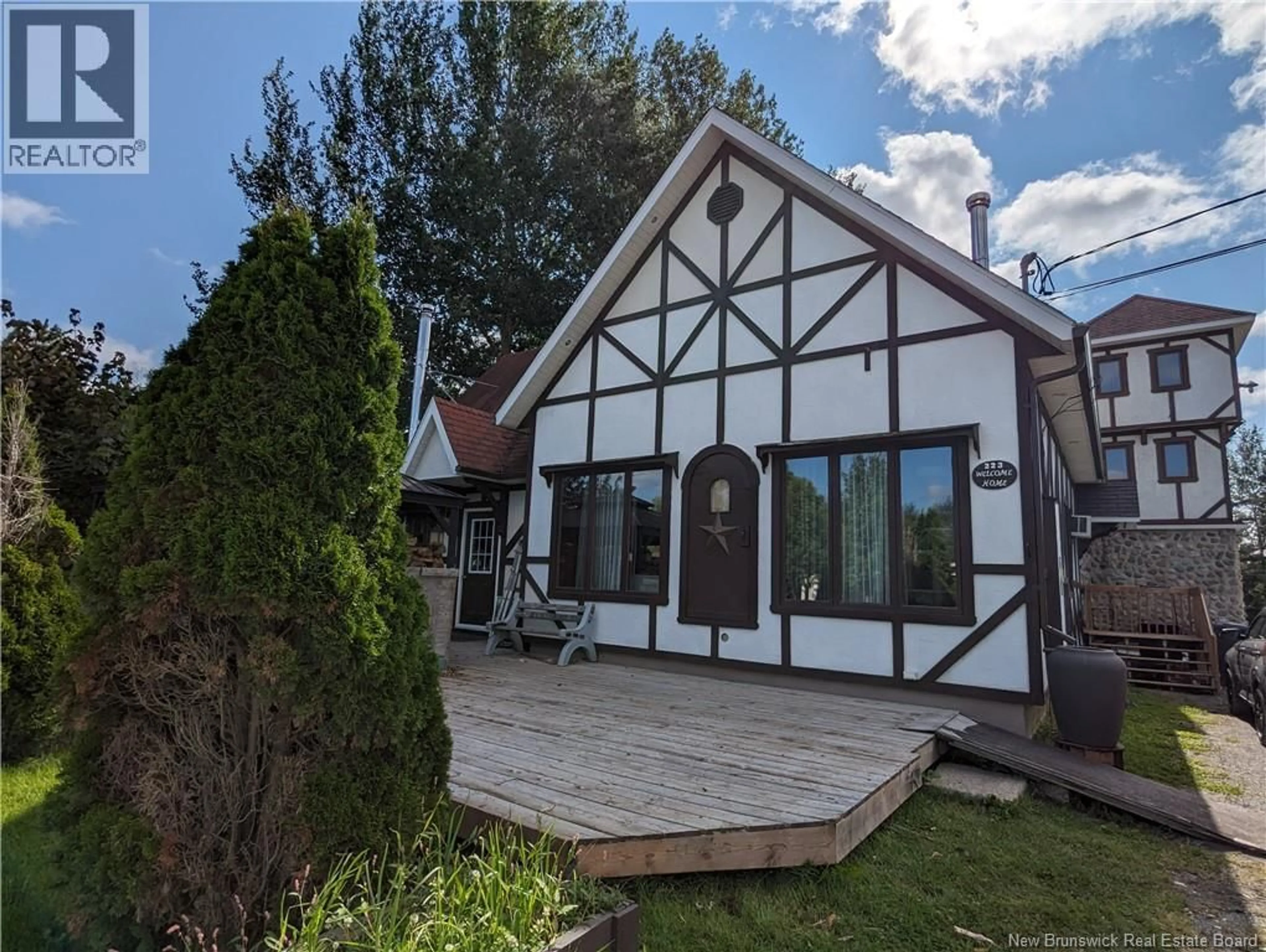 A pic from outside/outdoor area/front of a property/back of a property/a pic from drone, mountain view for 223 ST-JEAN, Saint-Léonard New Brunswick E7E2G5