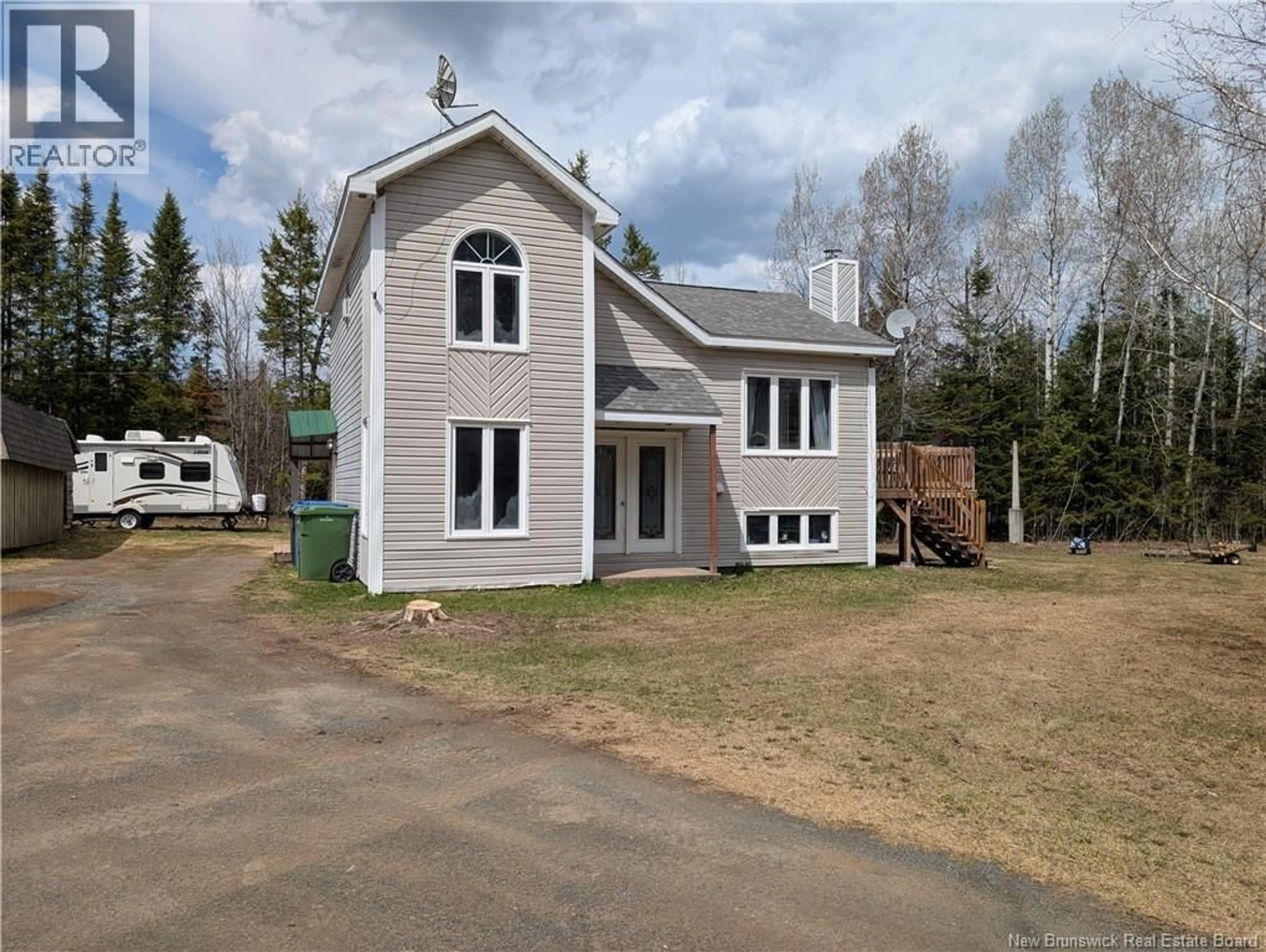 A pic from outside/outdoor area/front of a property/back of a property/a pic from drone, building for 161 CHEMIN ALPHONSE, Petit-Rocher New Brunswick E8J1X9