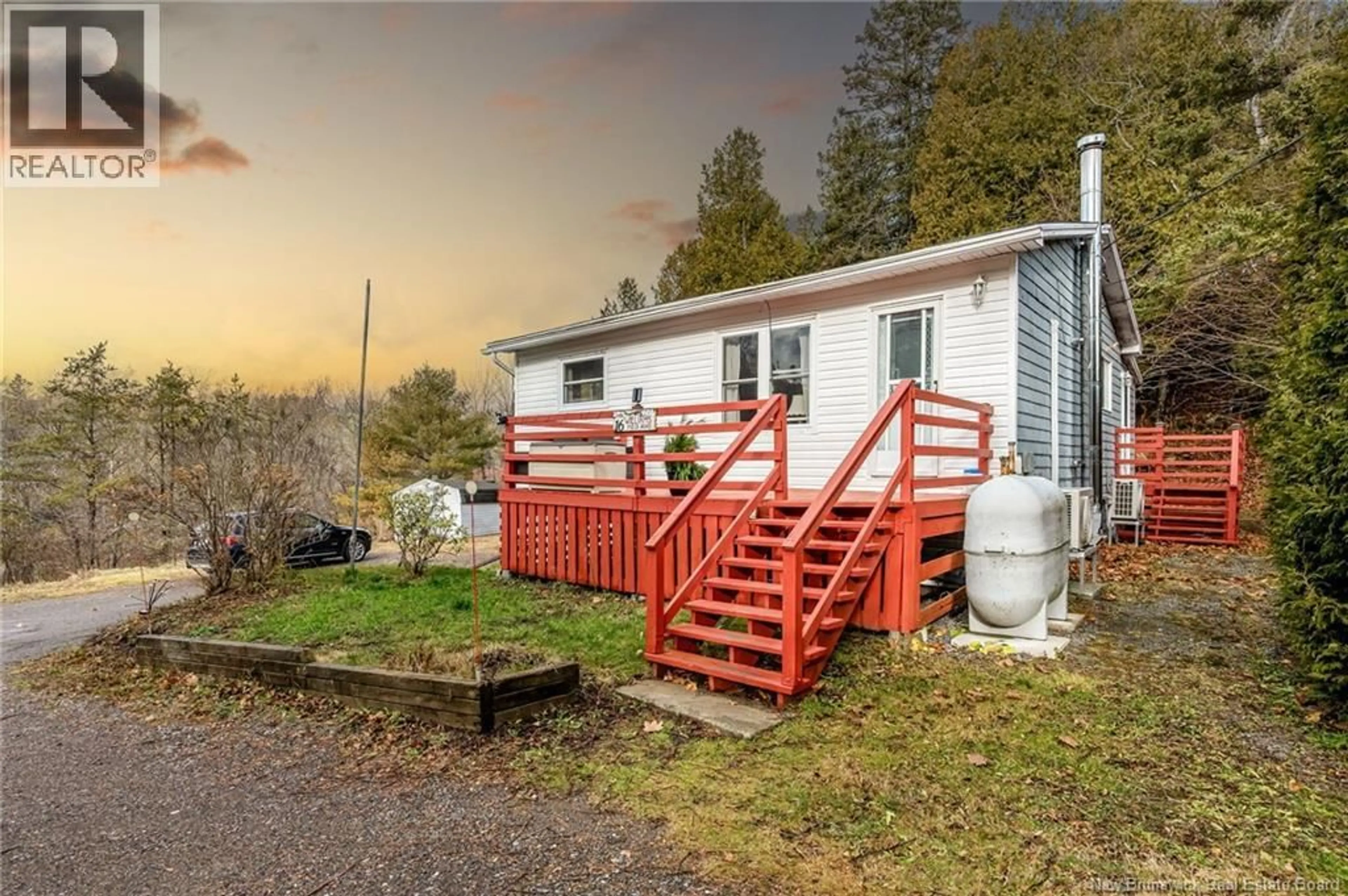 Unknown for 16 FIELD ROAD, Saint John New Brunswick E2M6B2