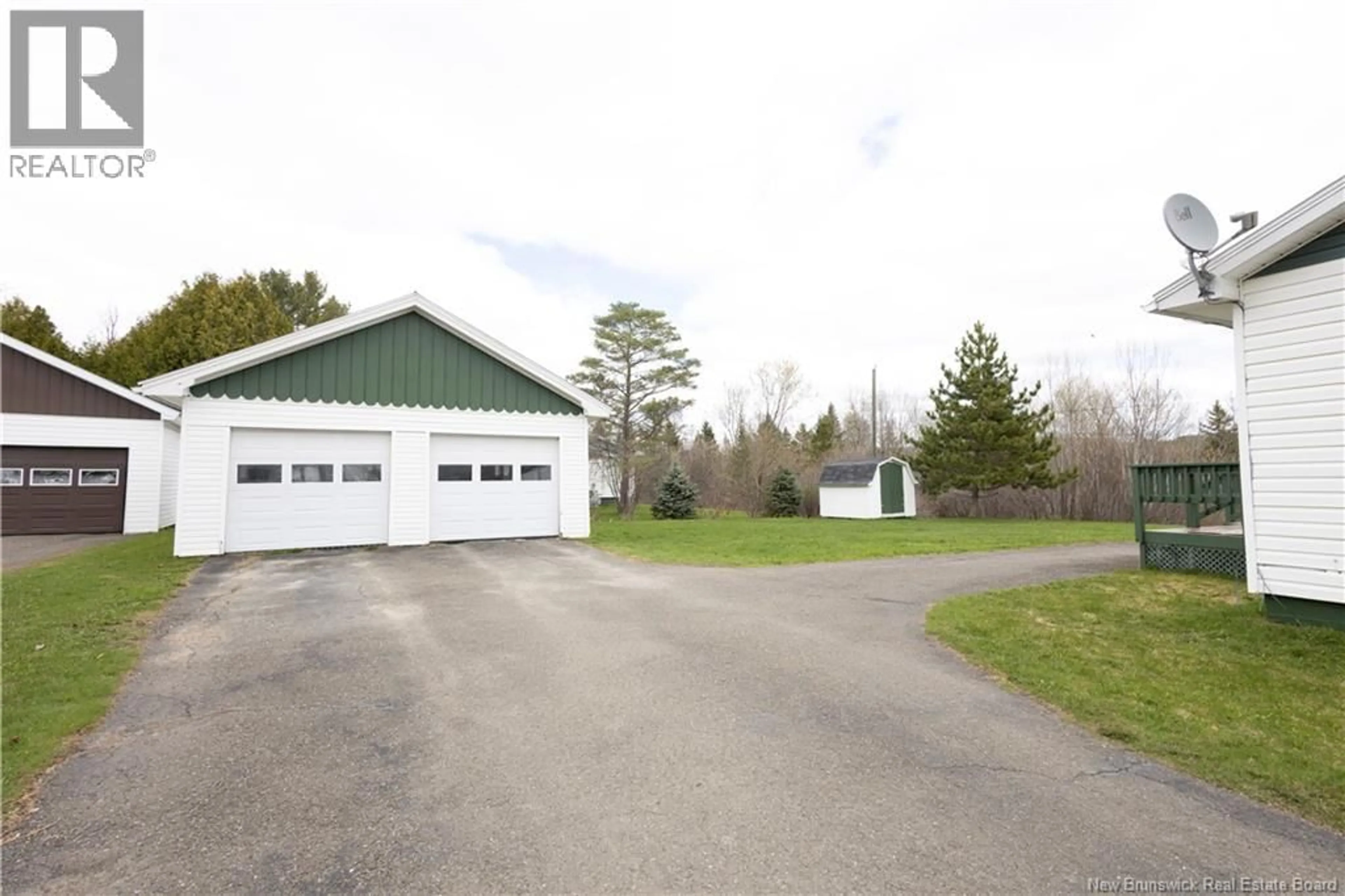 Indoor garage for 86 RIDGEWELL STREET, Plaster Rock New Brunswick E7G2N2