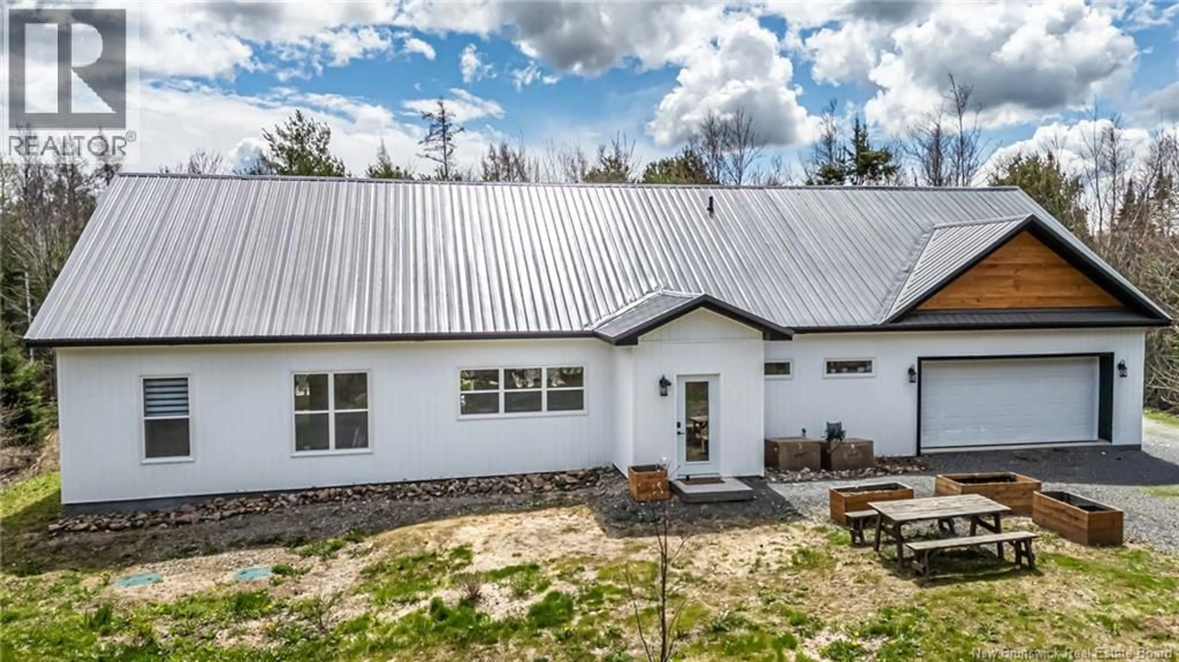 A pic from outside/outdoor area/front of a property/back of a property/a pic from drone, building for 1571 101 ROUTE ROUTE, Nasonworth New Brunswick E3C2E2