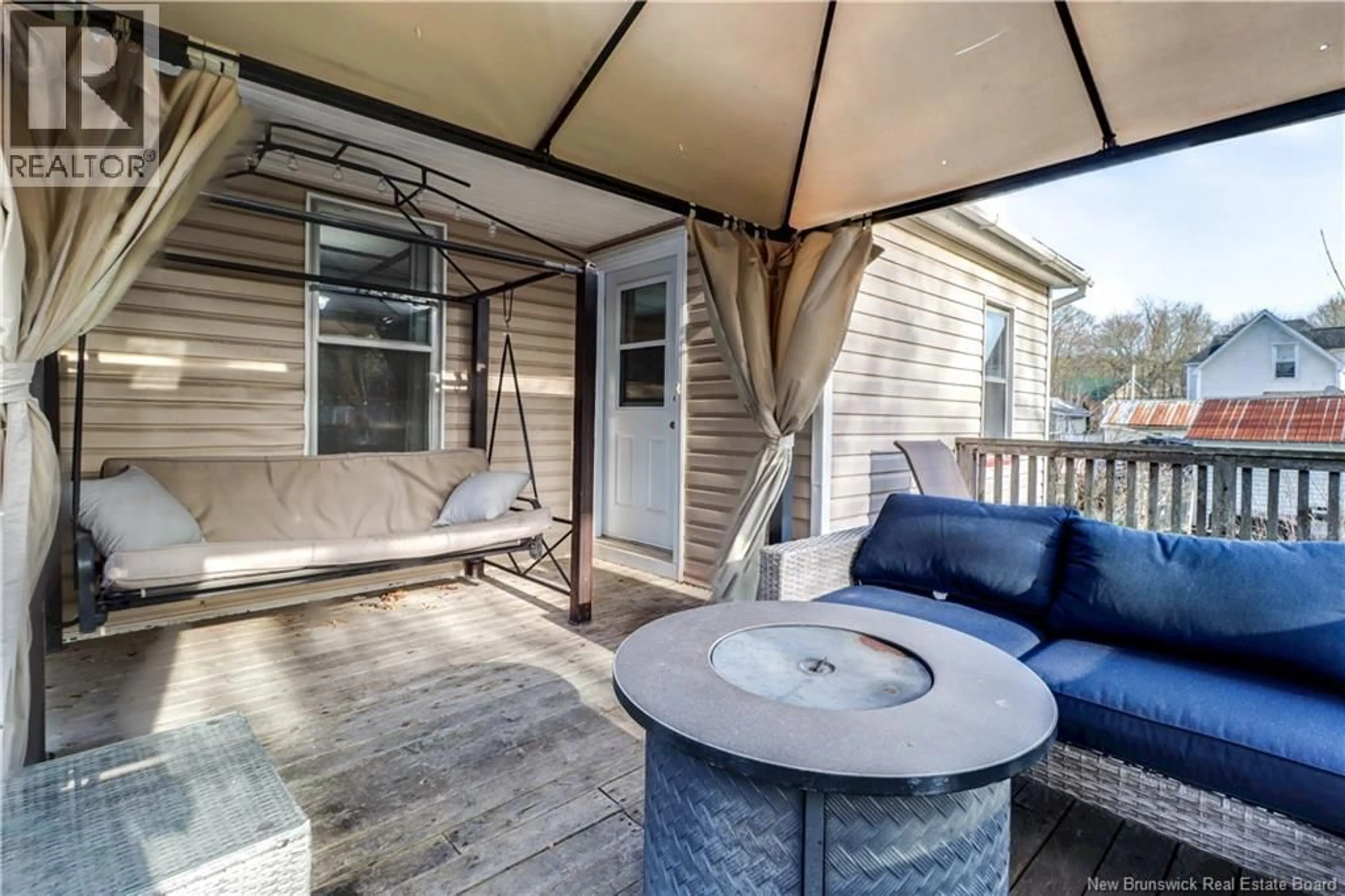 Patio, street for 17 MURRAY AVENUE, Sussex New Brunswick E4E1J4