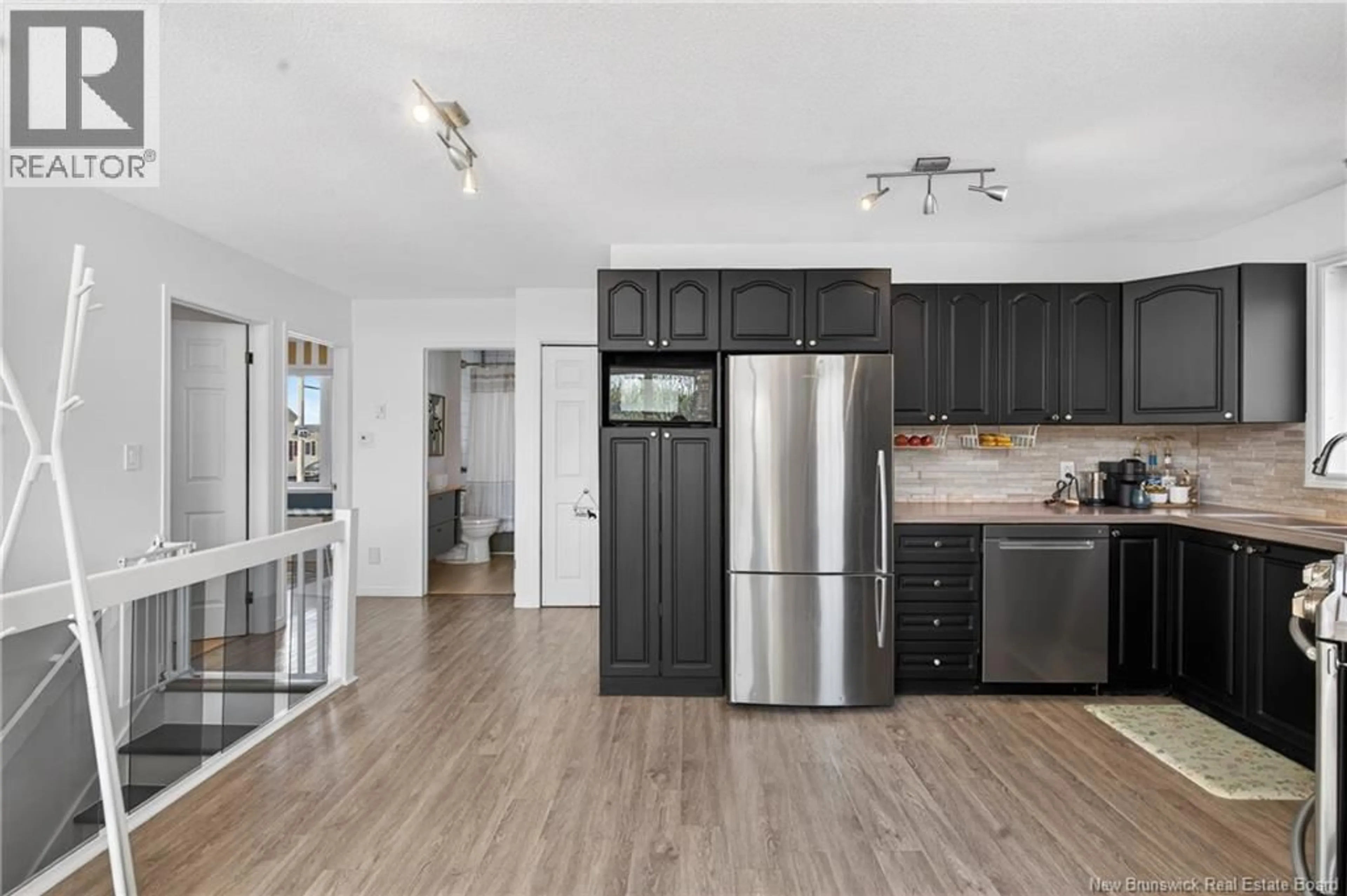 Open concept kitchen, unknown for 260 VICTORIA STREET, Dalhousie New Brunswick E8C2R7