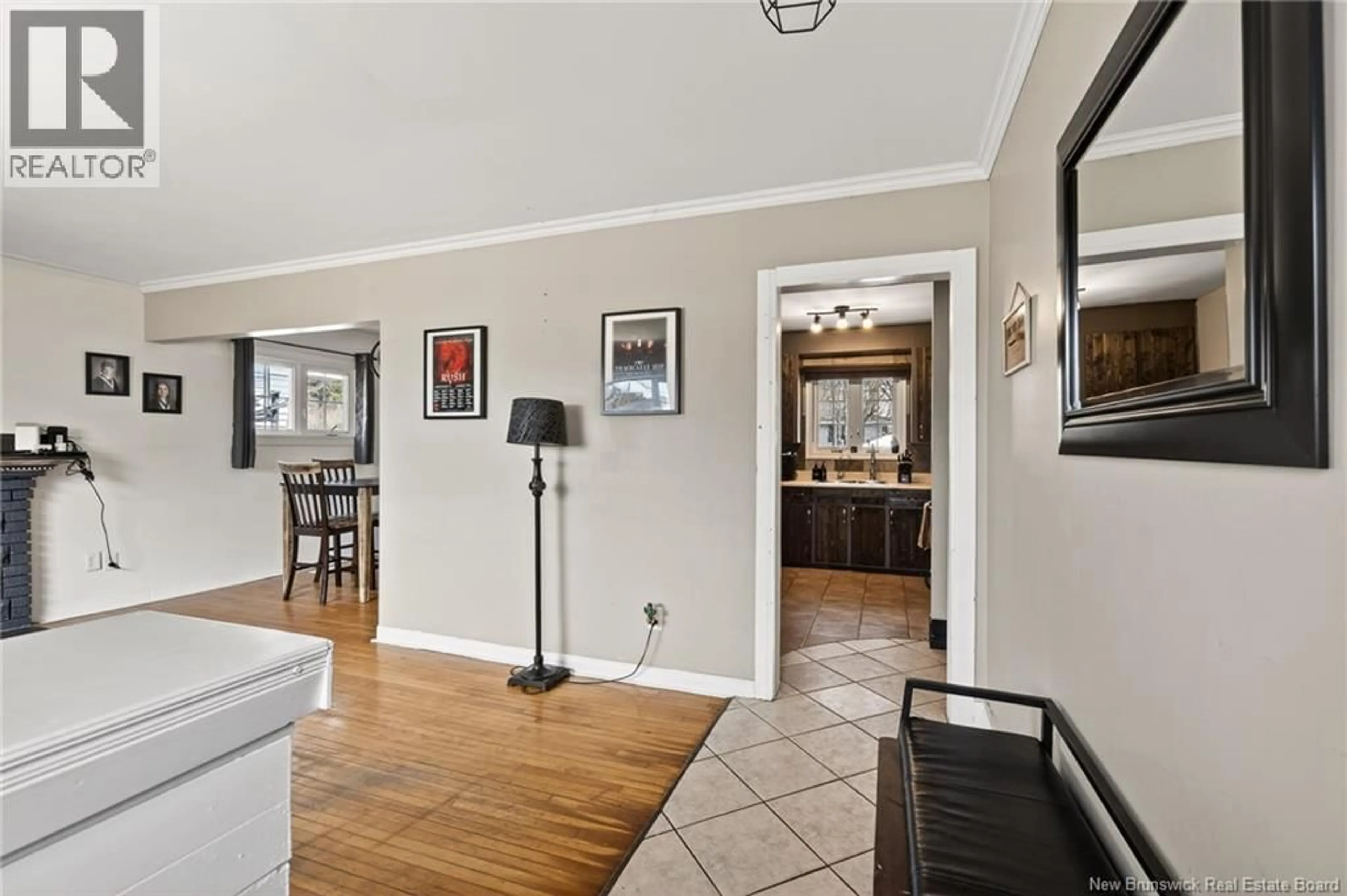Indoor entryway for 15 BISSETT AVENUE, Moncton New Brunswick E1E2S8