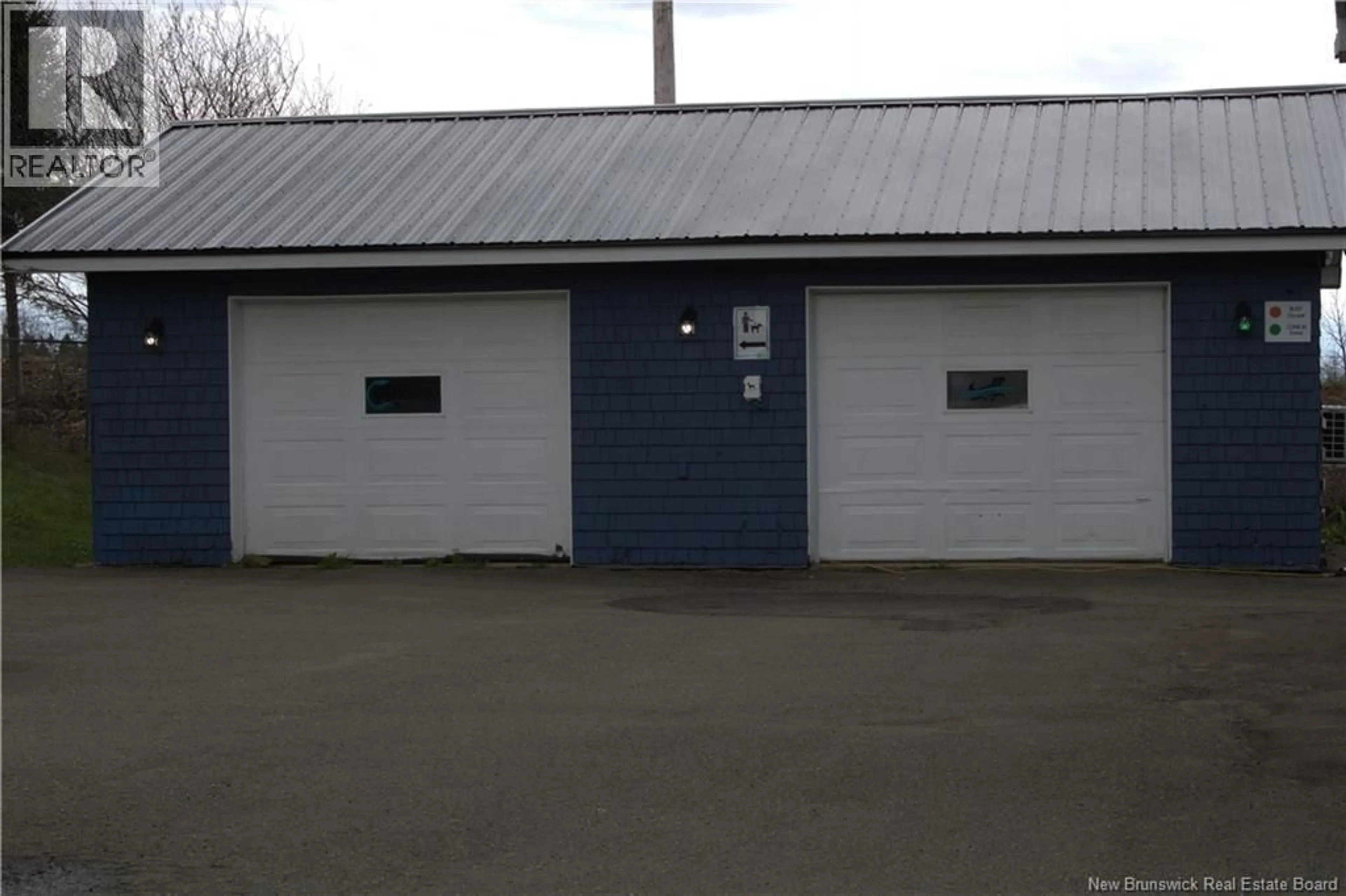 Indoor garage for 402 HIGHLANDVIEW ROAD, Moncton New Brunswick E1A2L3