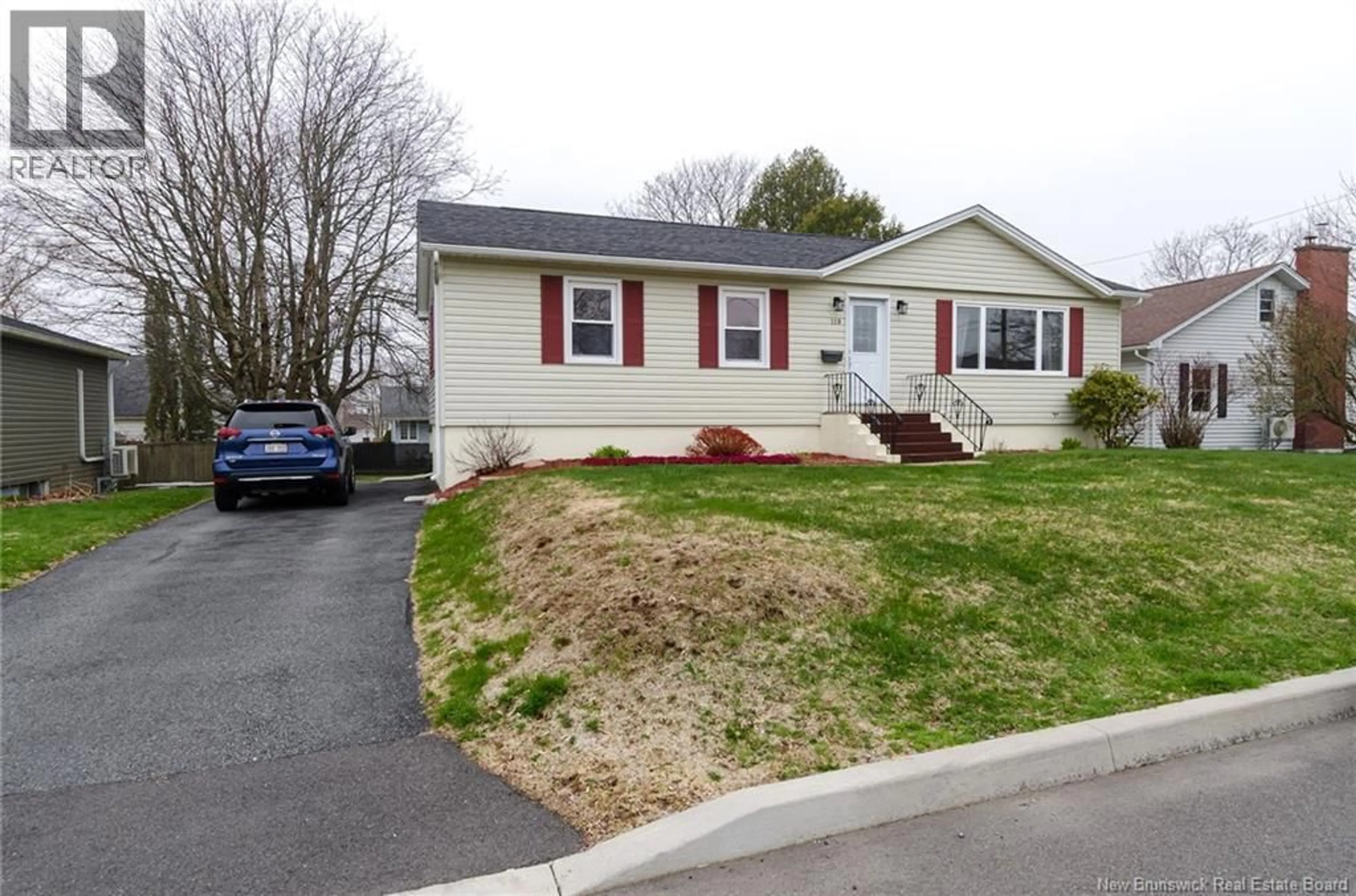 Home with vinyl exterior material, street for 119 BAYVIEW DRIVE, Saint John New Brunswick E2M4E2