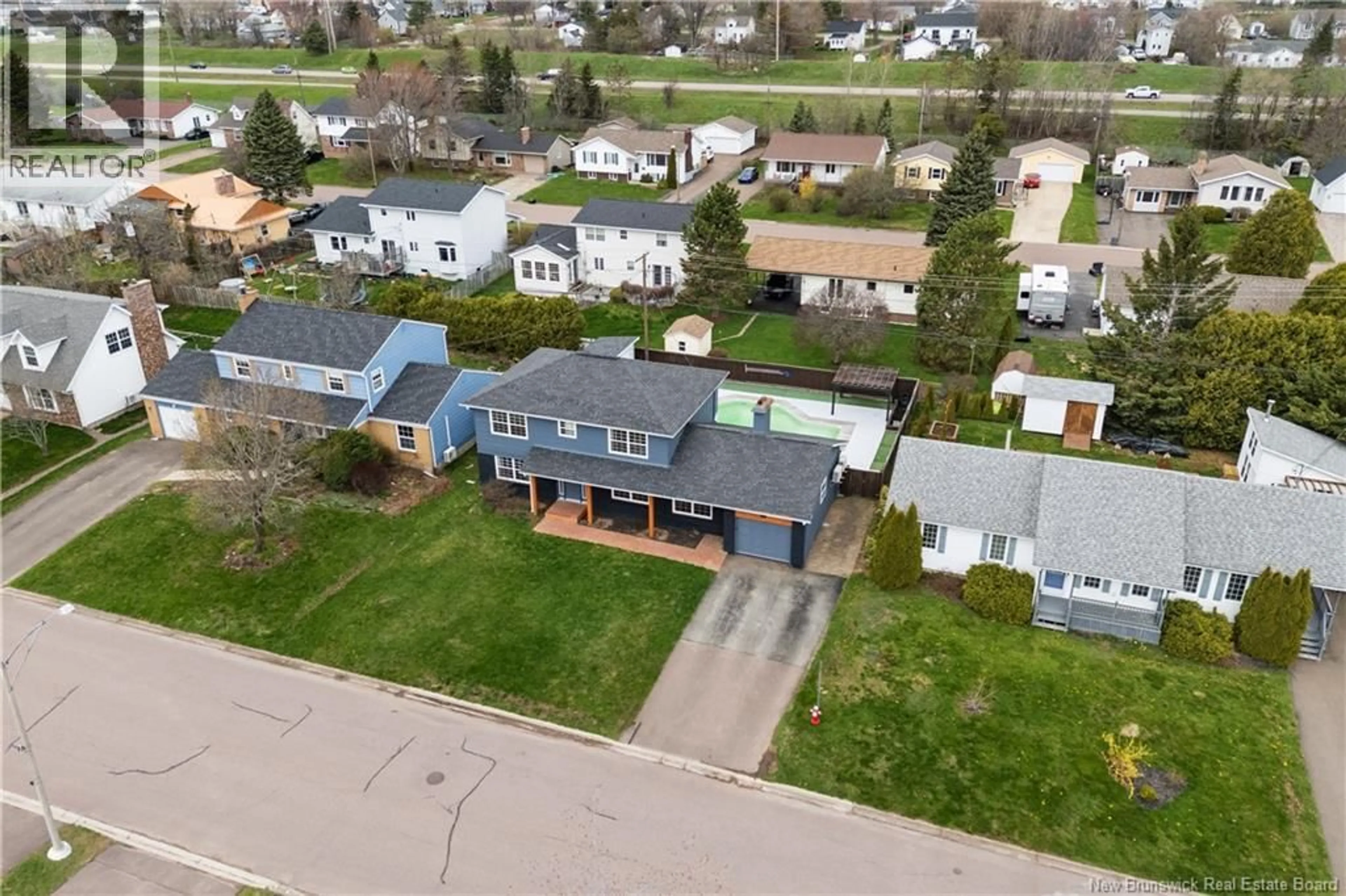 A pic from outside/outdoor area/front of a property/back of a property/a pic from drone, street for 259 GASPE STREET, Dieppe New Brunswick E1A5C9