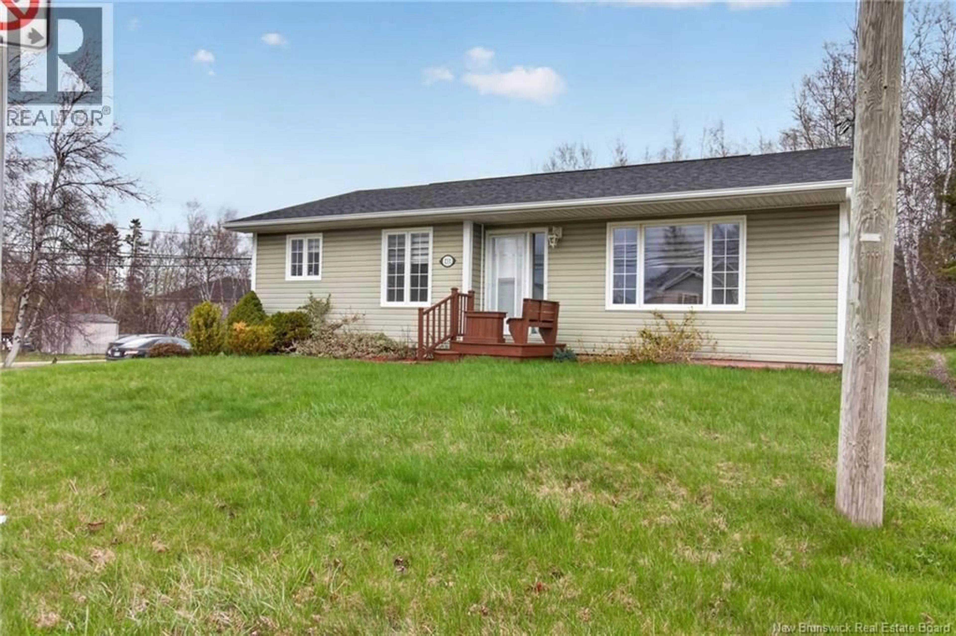 Home with vinyl exterior material, unknown for 111 THOMAS STREET, Dieppe New Brunswick E1A5W2